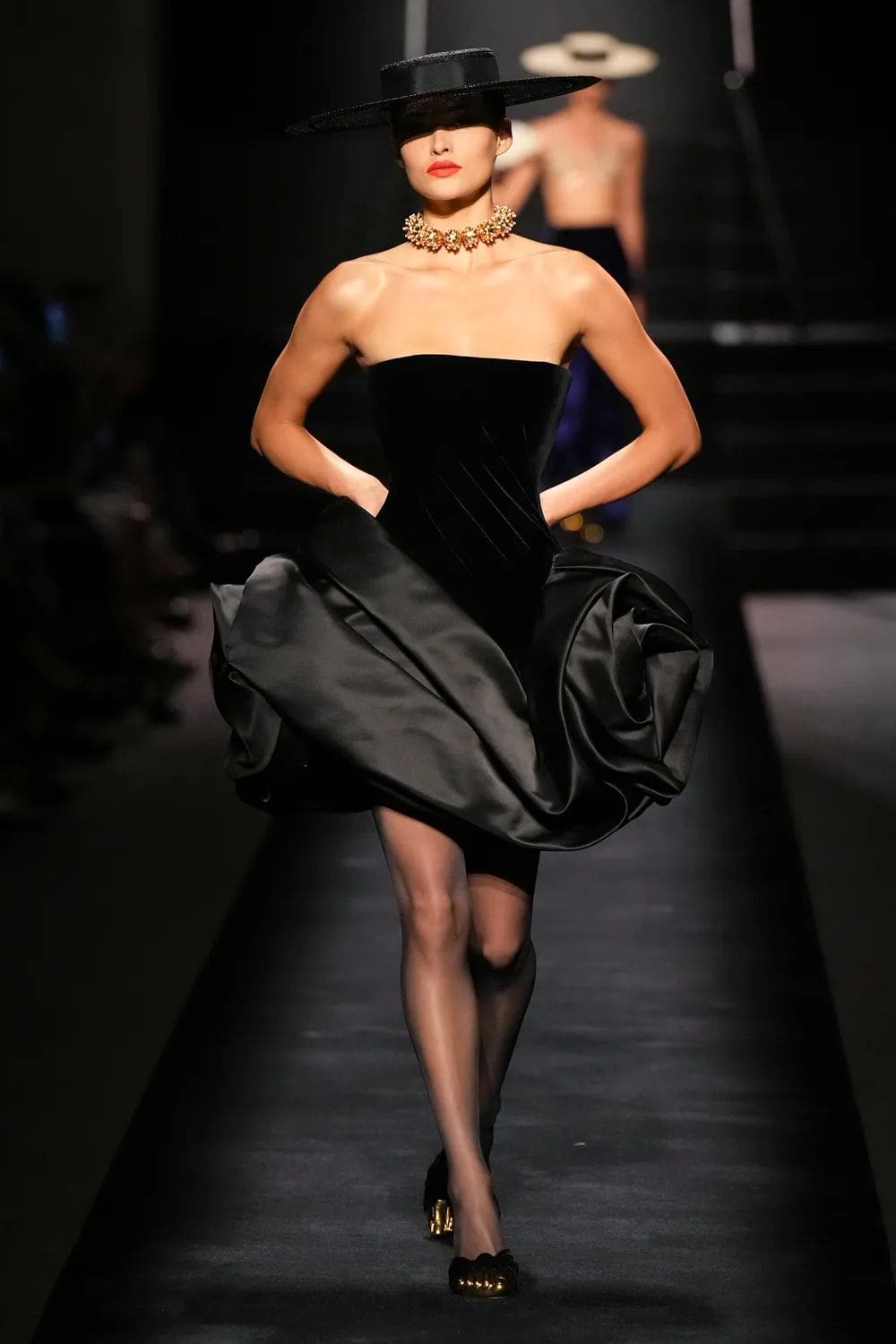Schiaparelli Couture Herbst 2022-2023 Runway Magazin