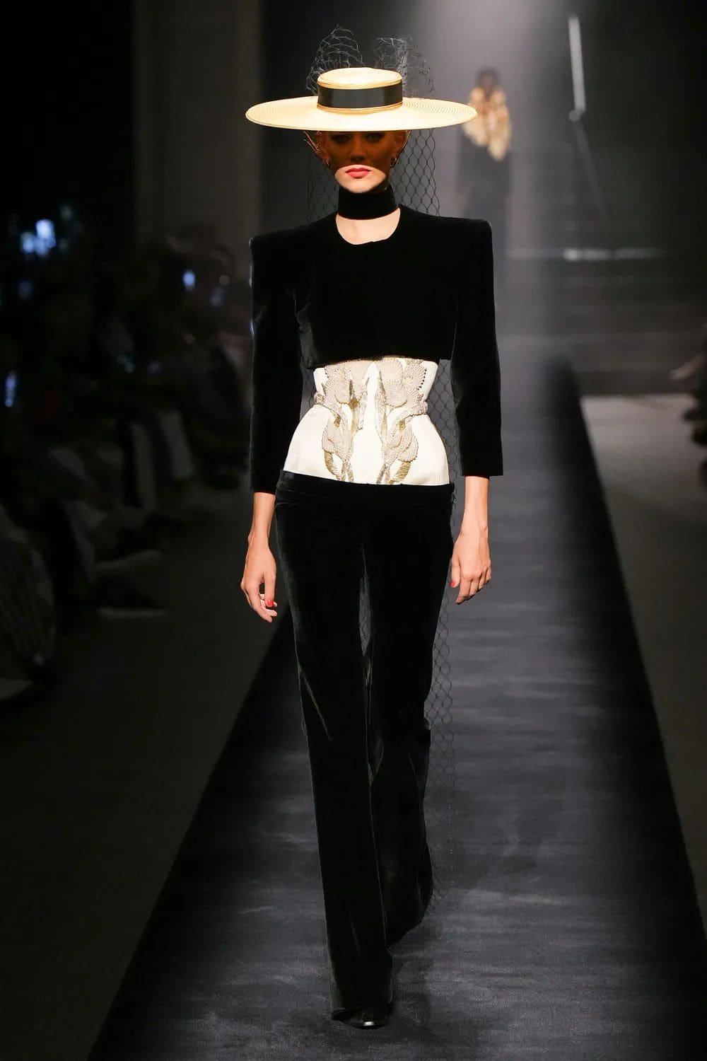 Schiaparelli Couture Herbst 2022-2023 Runway Magazin