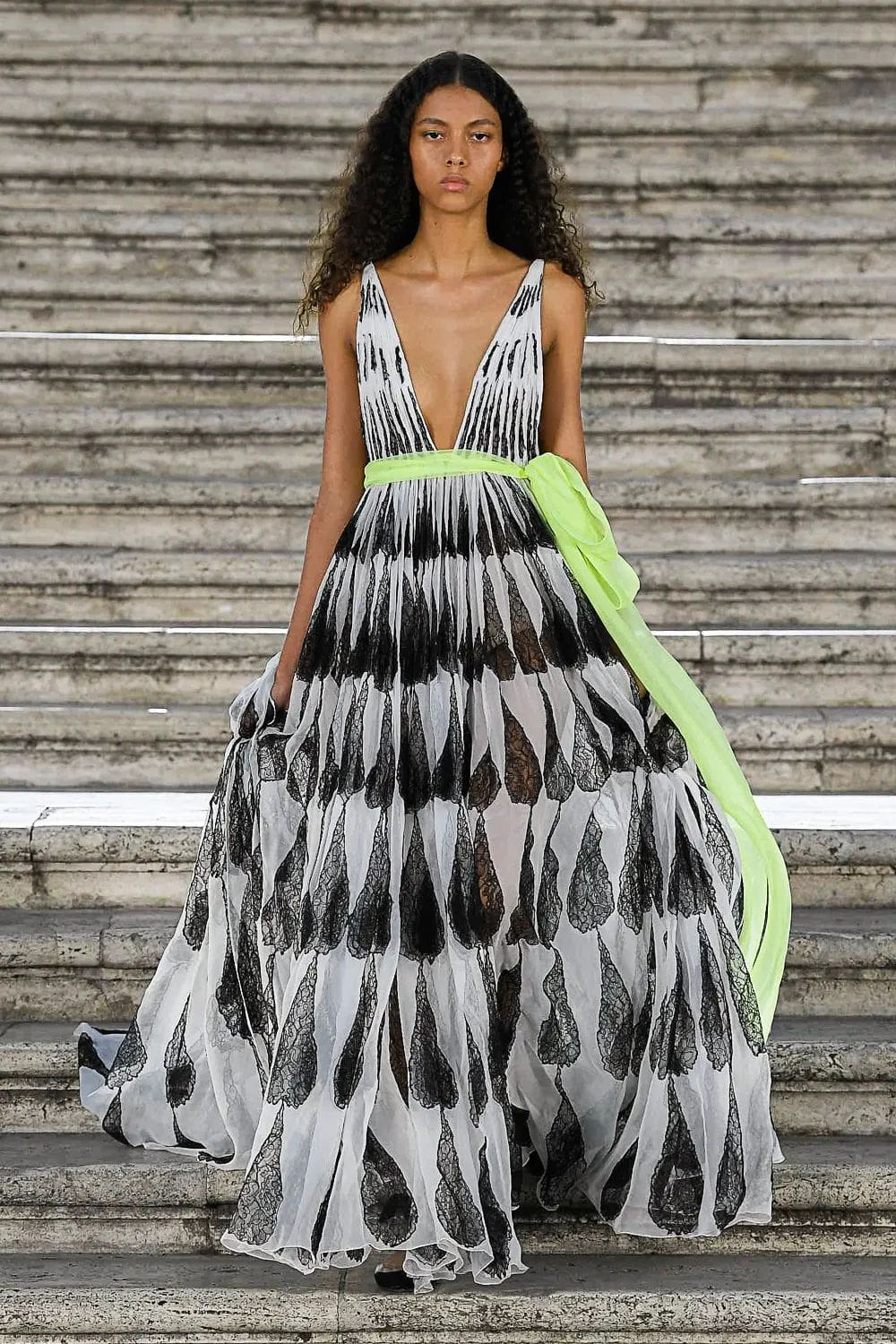 Valentino The Beginning Haute Couture Fall Winter 2022-2023 Runway Magazine