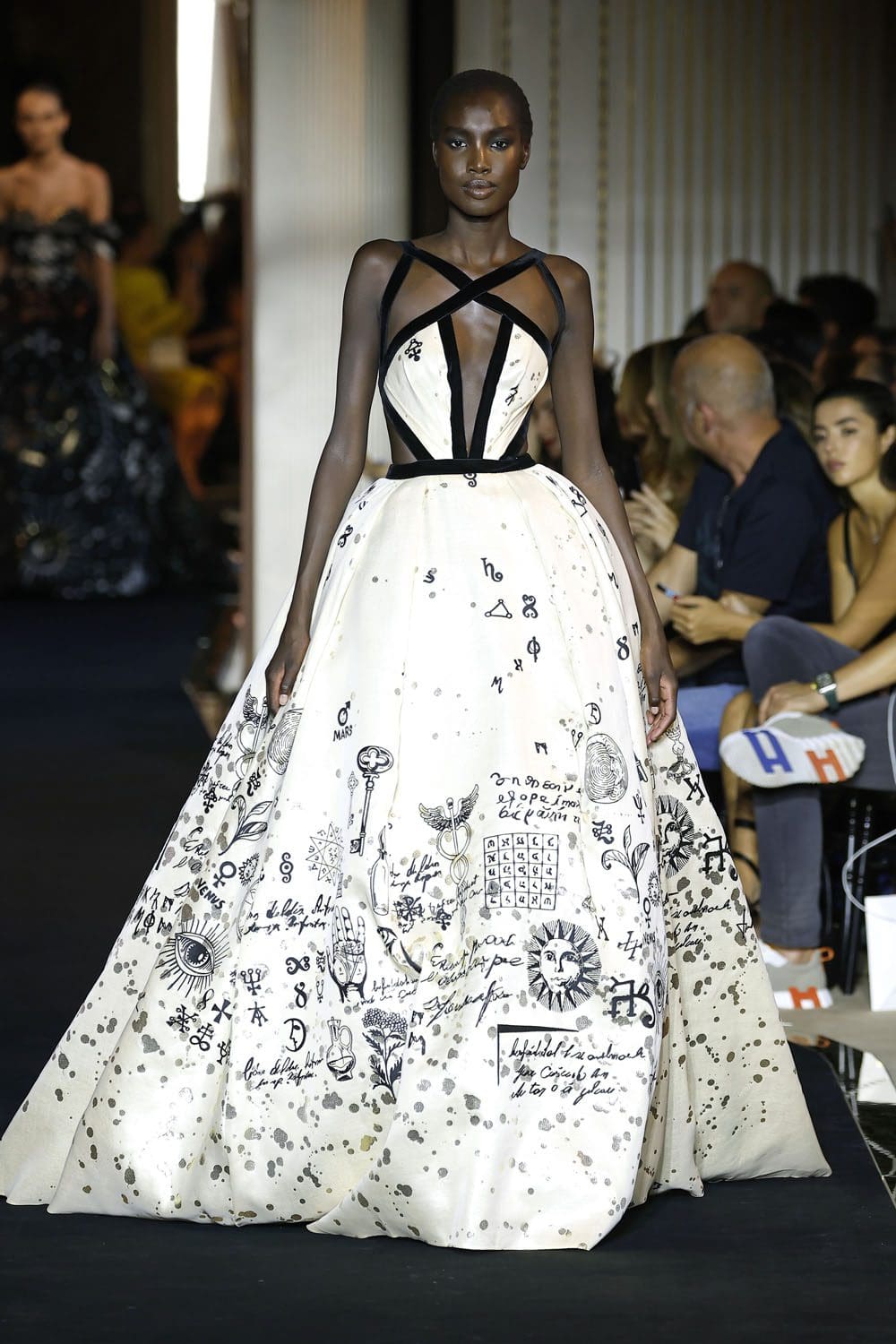 Zuhair Murad Haute Couture Fall 2022-2023 Runway Magazine