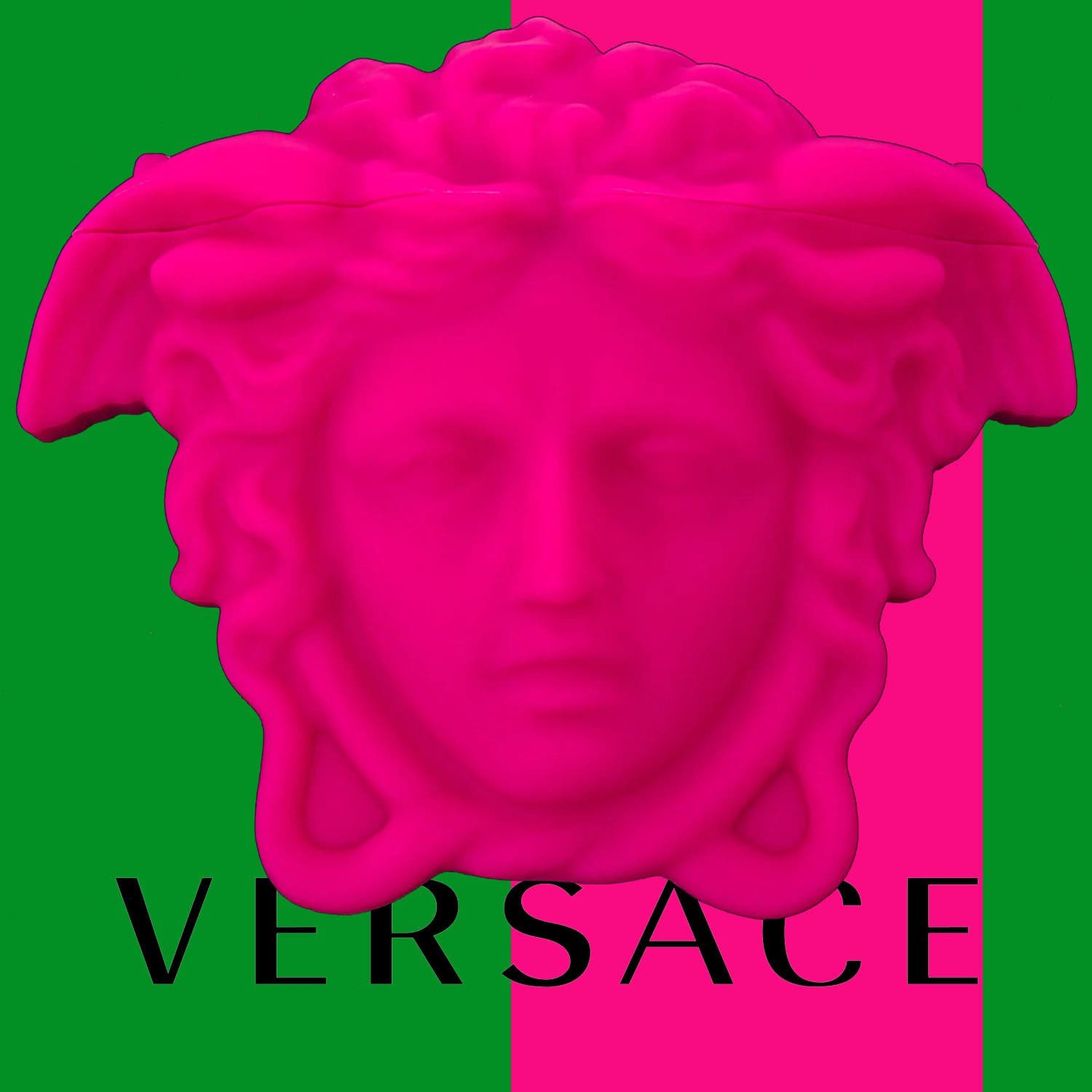 Guillaumette Duplaix 的 VERSACE House 故事 Runway 杂志