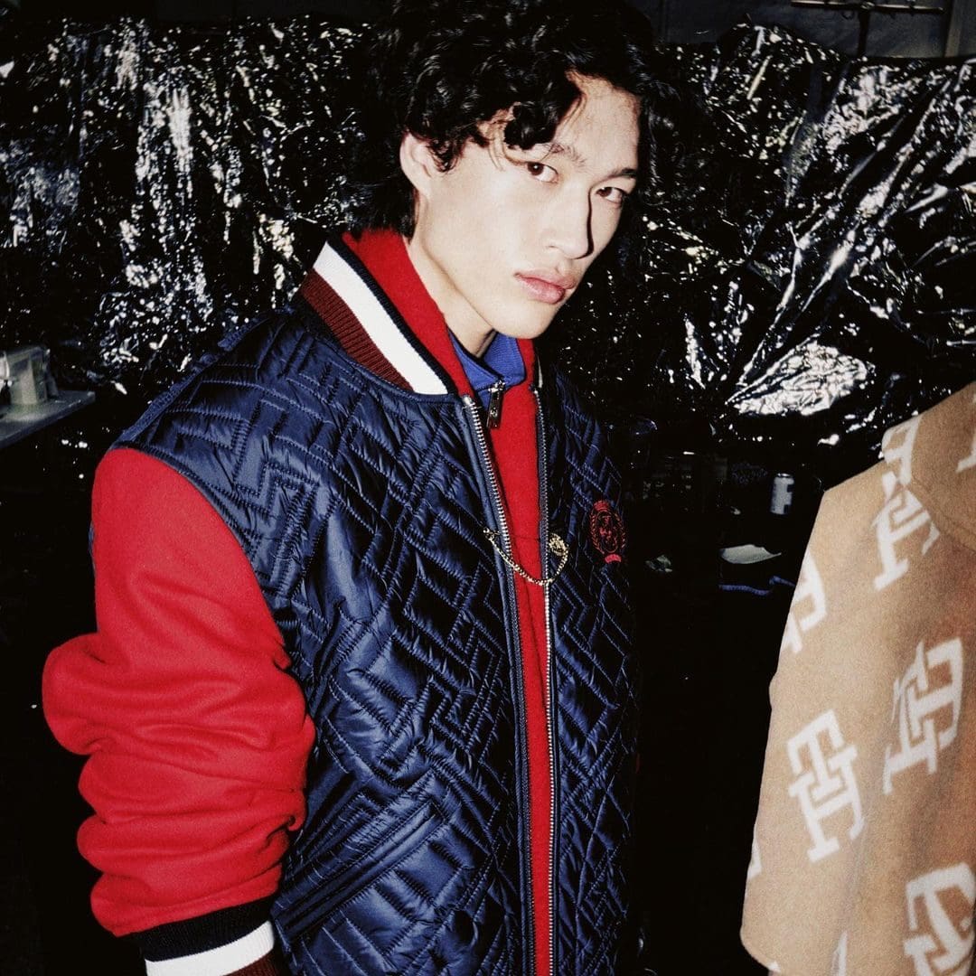 トミー ヒルフィガー、トミー ファクトリー、TH モノグラム - 2022年秋冬 -2023 Runway 雑誌、Credit Stepan Filenko x f2max