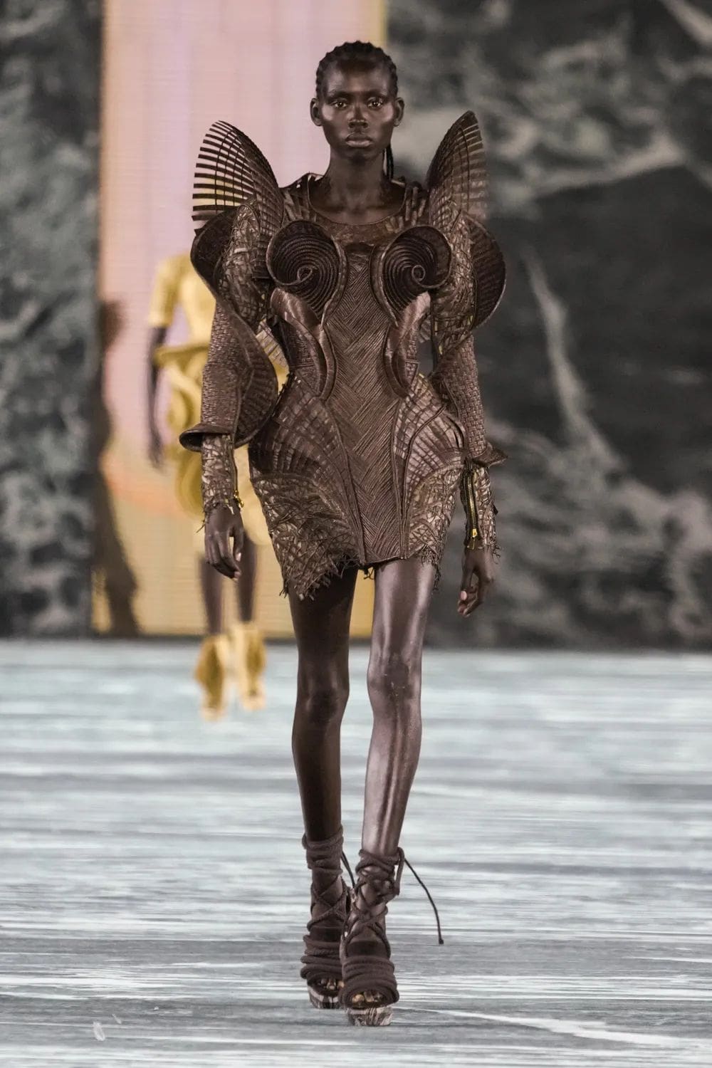 Balmain 春夏 2023 Runway 杂志
