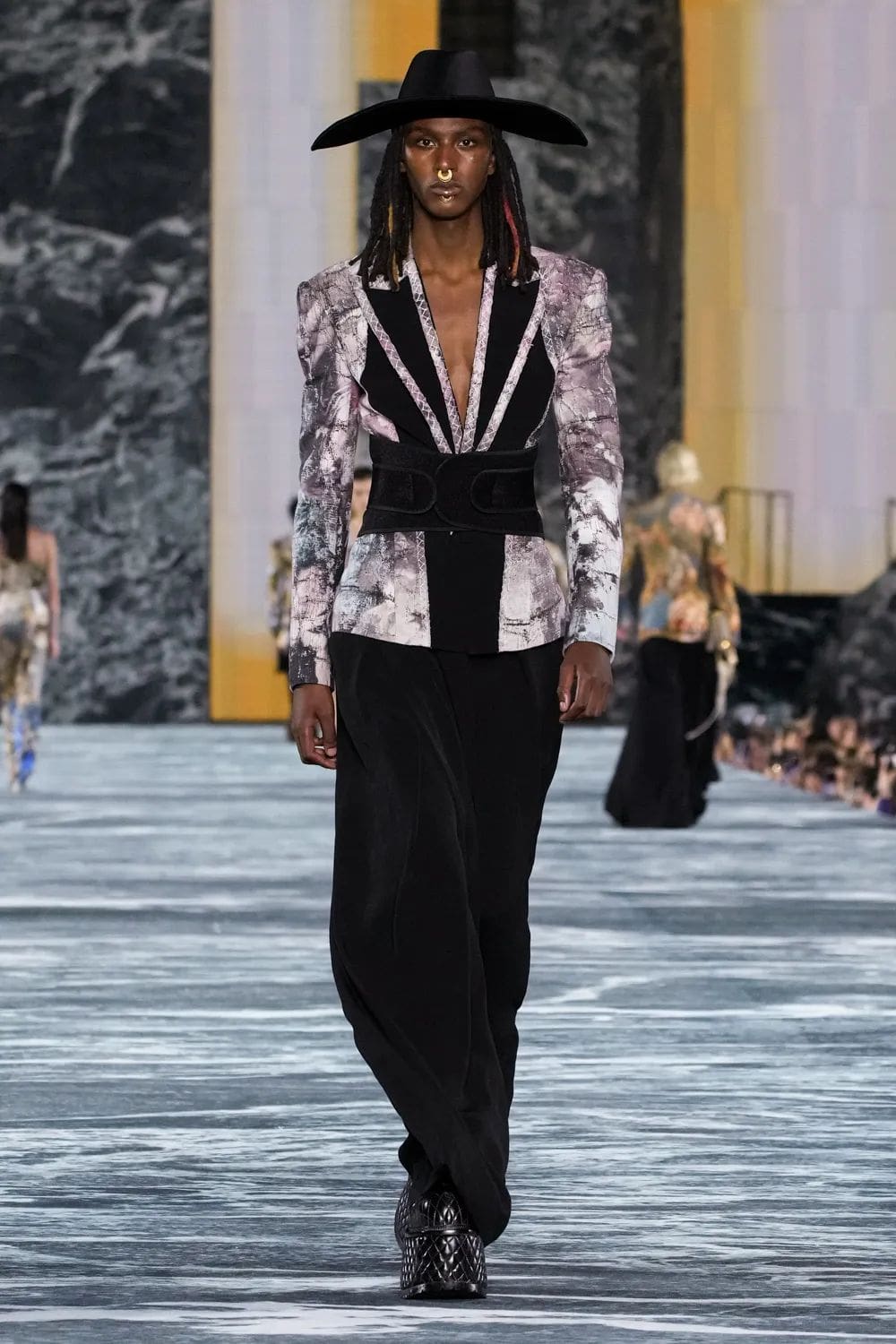 Balmain 春夏 2023 Runway 杂志