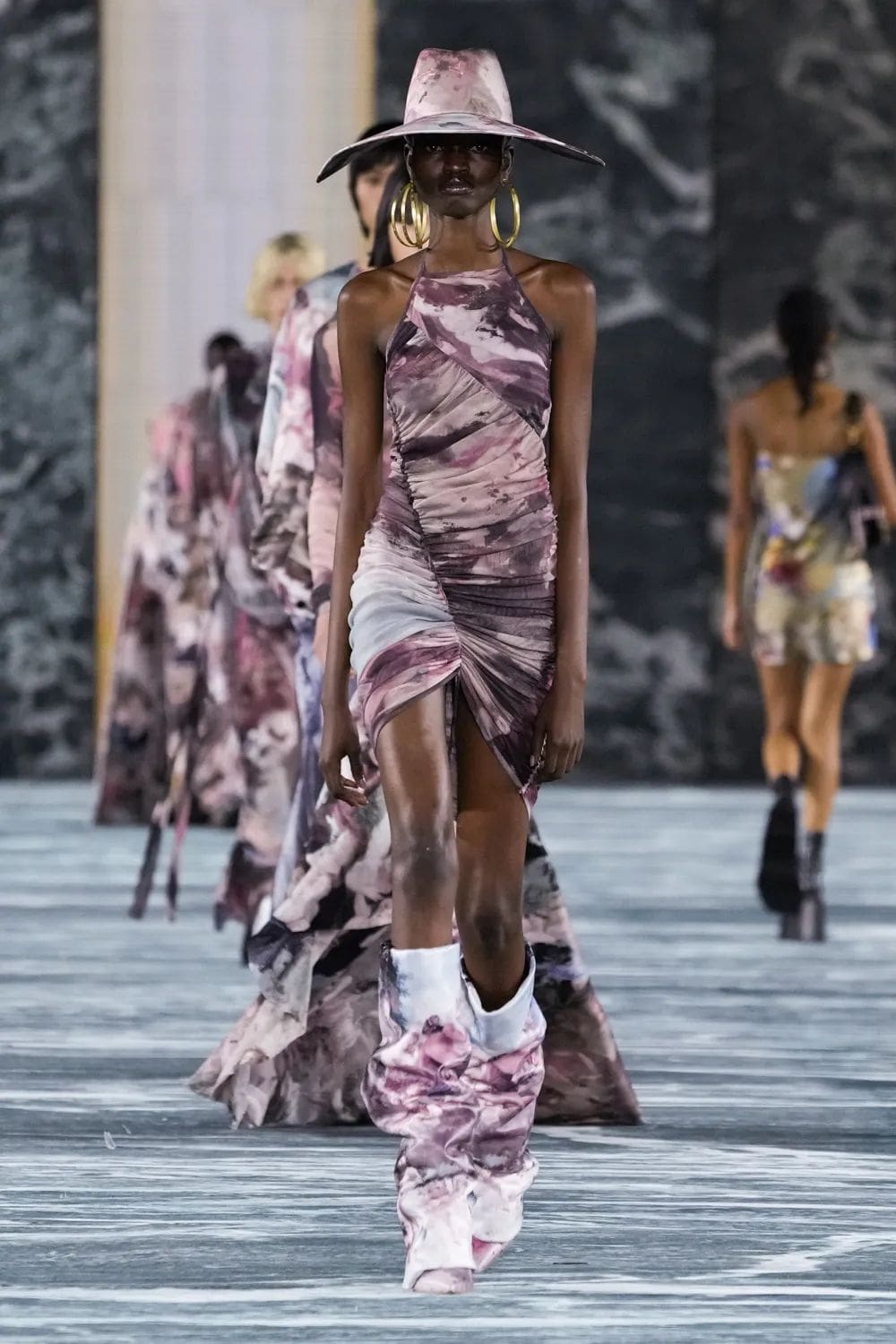 Balmain 春夏 2023 Runway 杂志