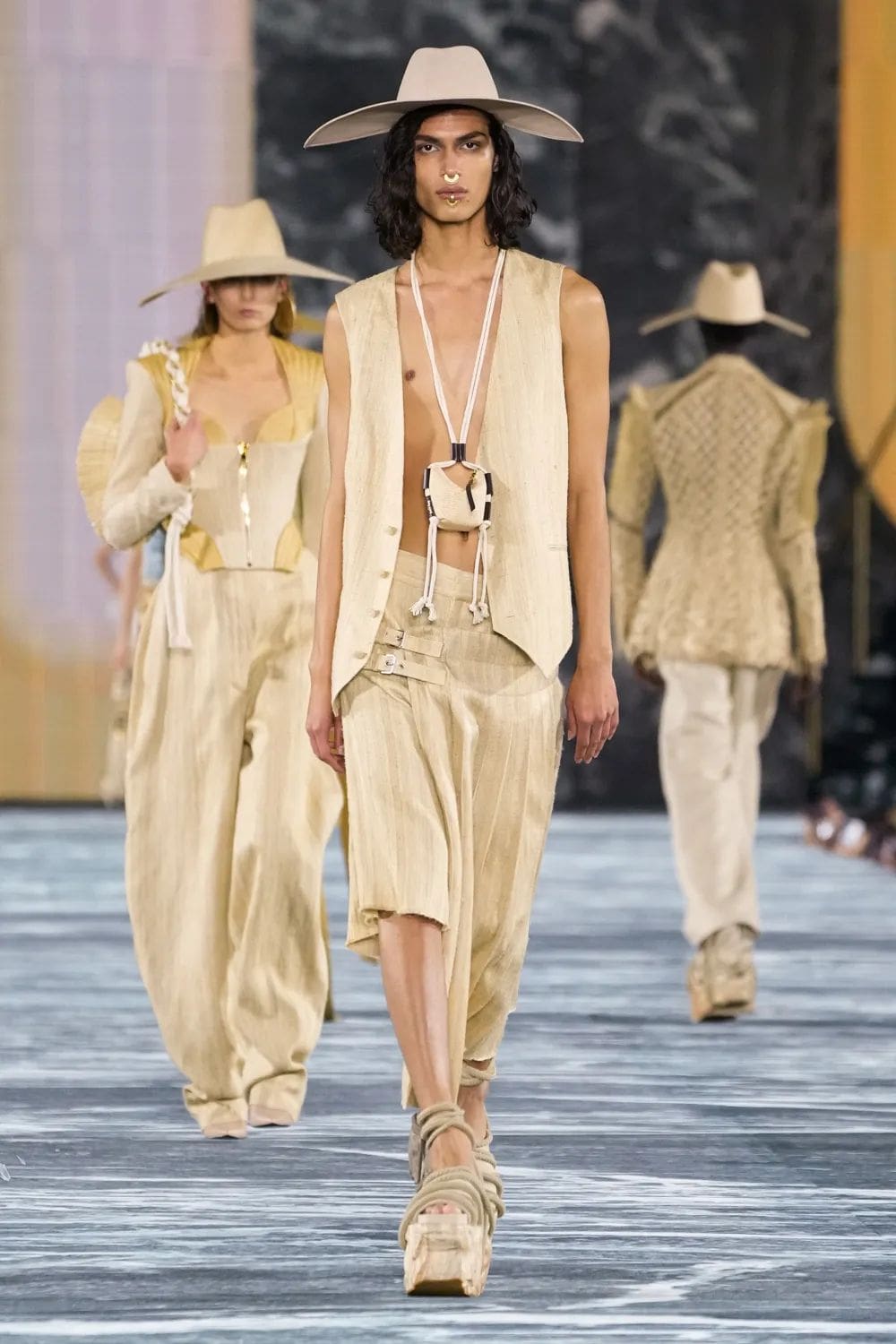 Balmain 春夏 2023 Runway 杂志