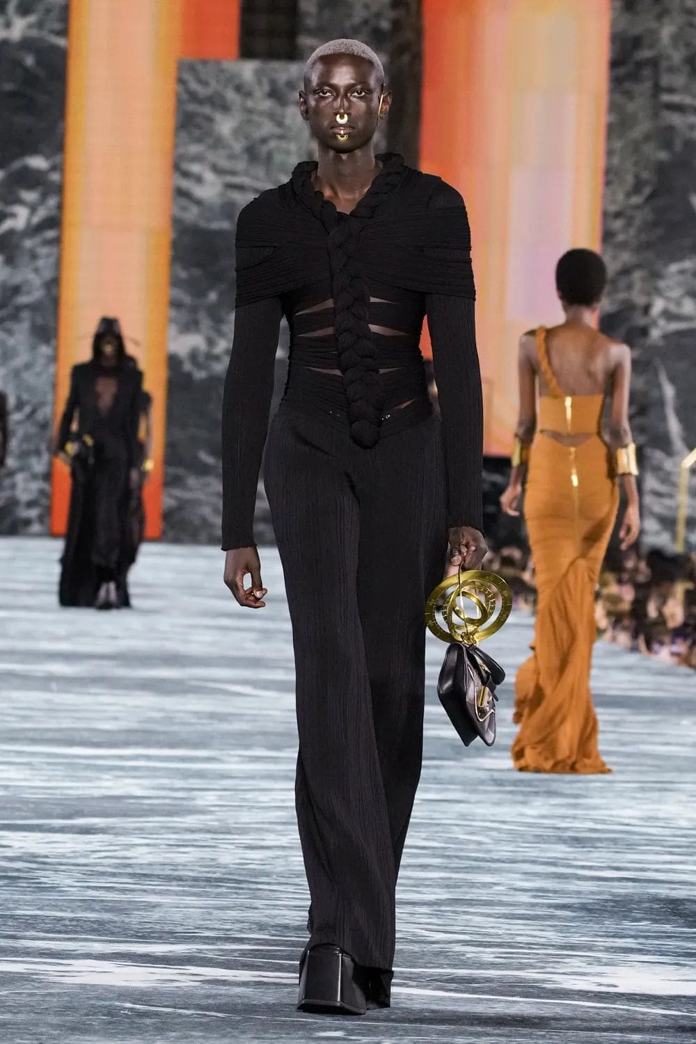 Balmain 春夏 2023 Runway 杂志