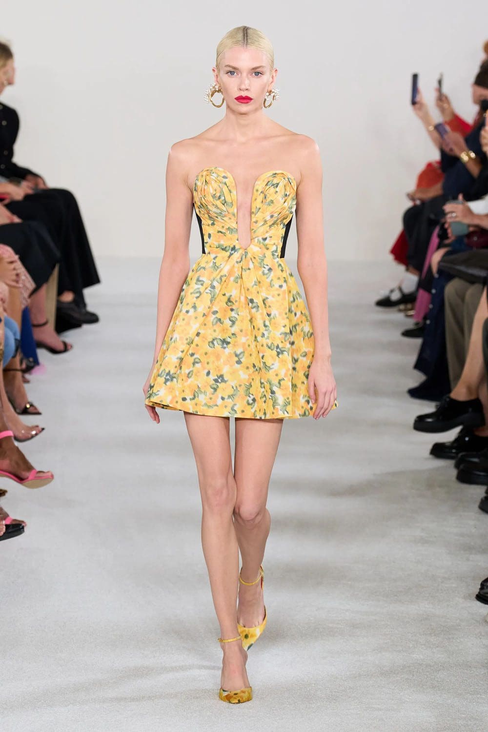 Carolina Herrera Spring Summer 2023 New York Runway Magazine
