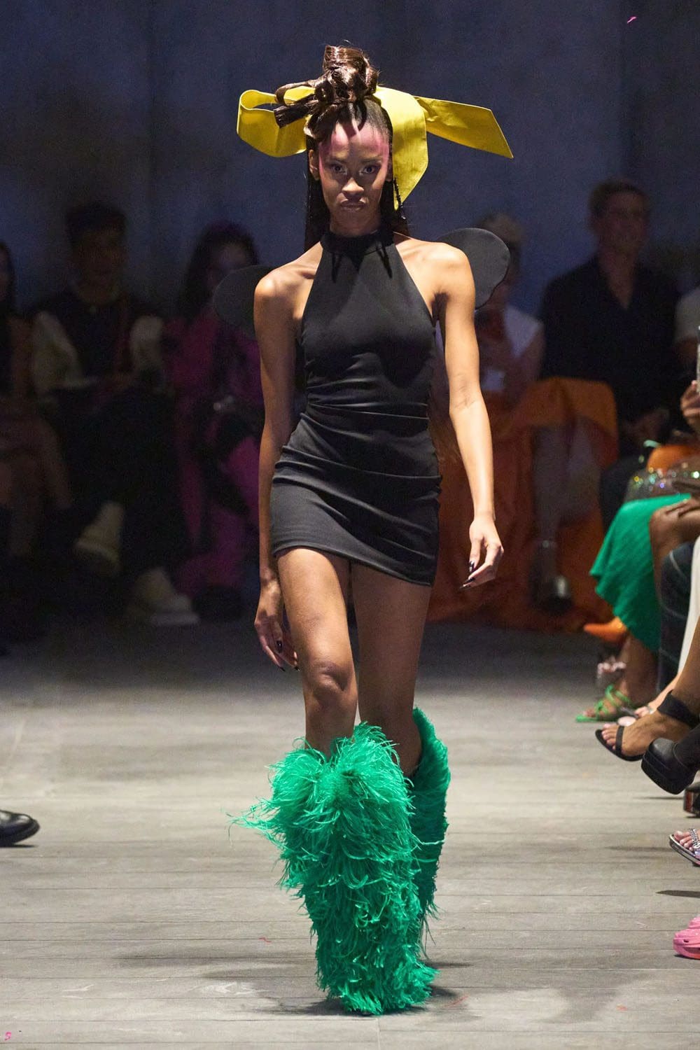 Christian Cowan Frühling Sommer 2023 Berlin Runway Magazin