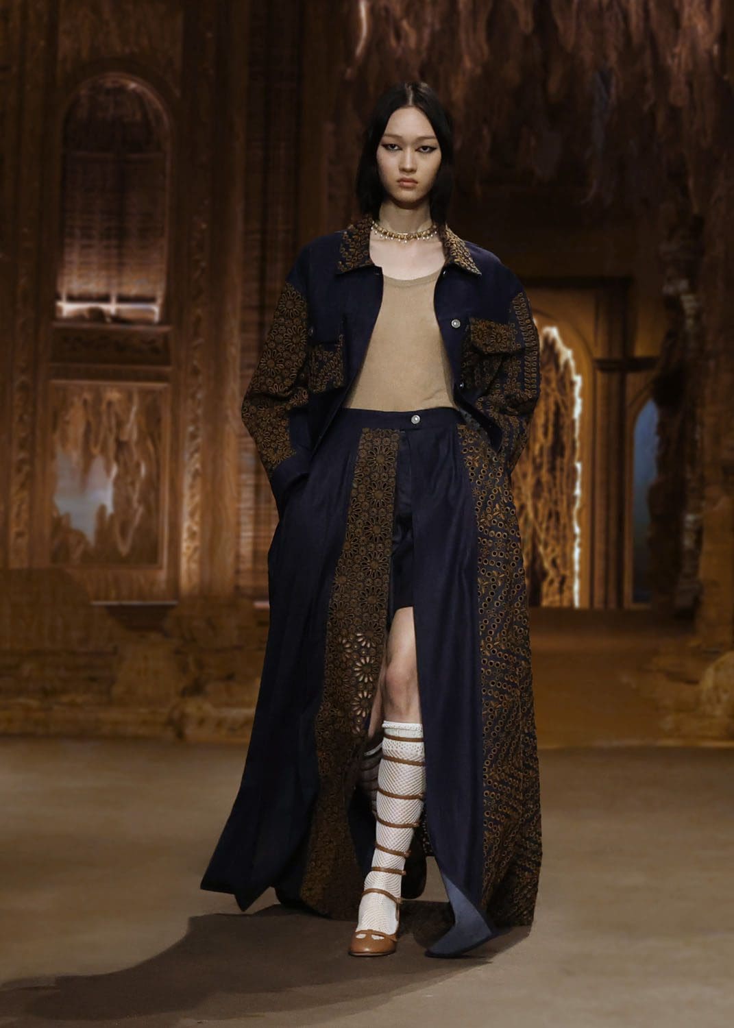 迪奥春夏 2023 女性 Runway 杂志