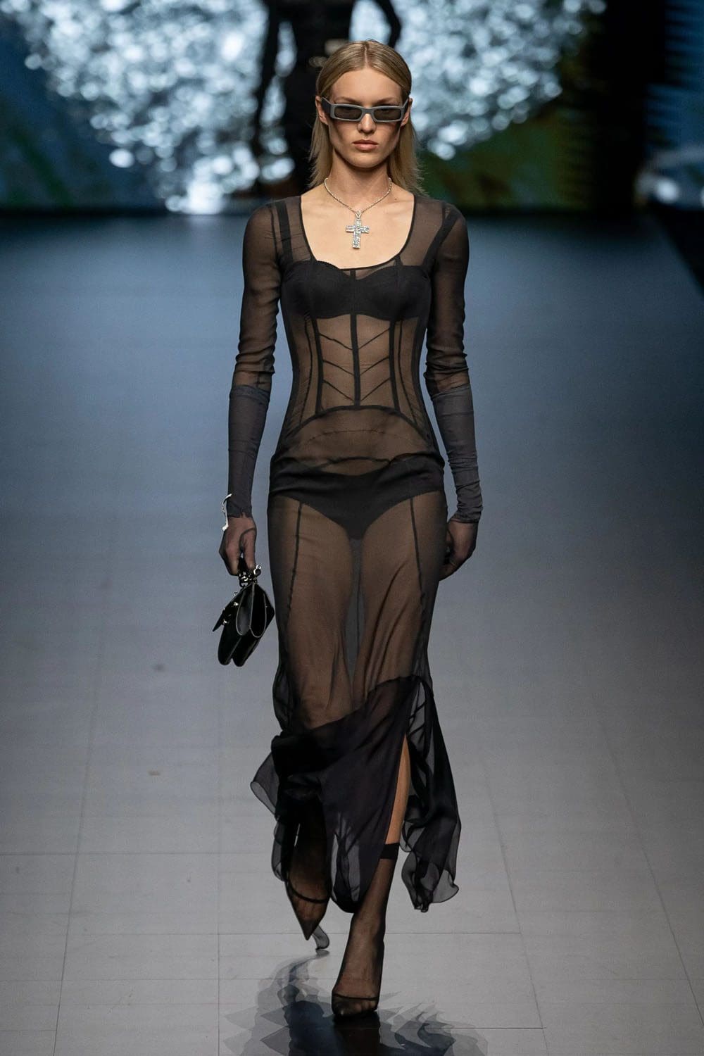 Dolce Gabbana Mulheres Primavera Verão 2023 Runway revista