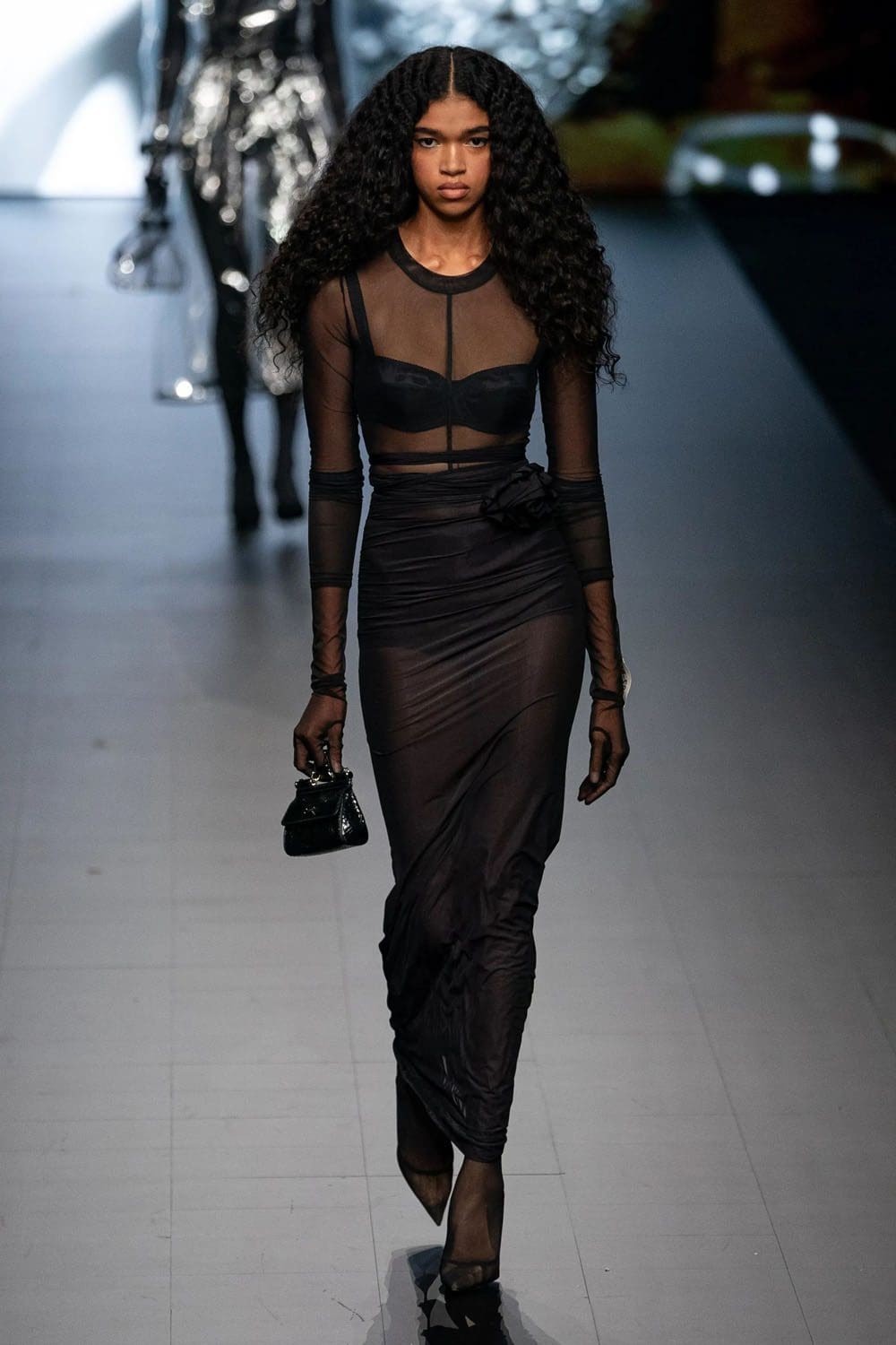 Dolce Gabbana Mulheres Primavera Verão 2023 Runway revista