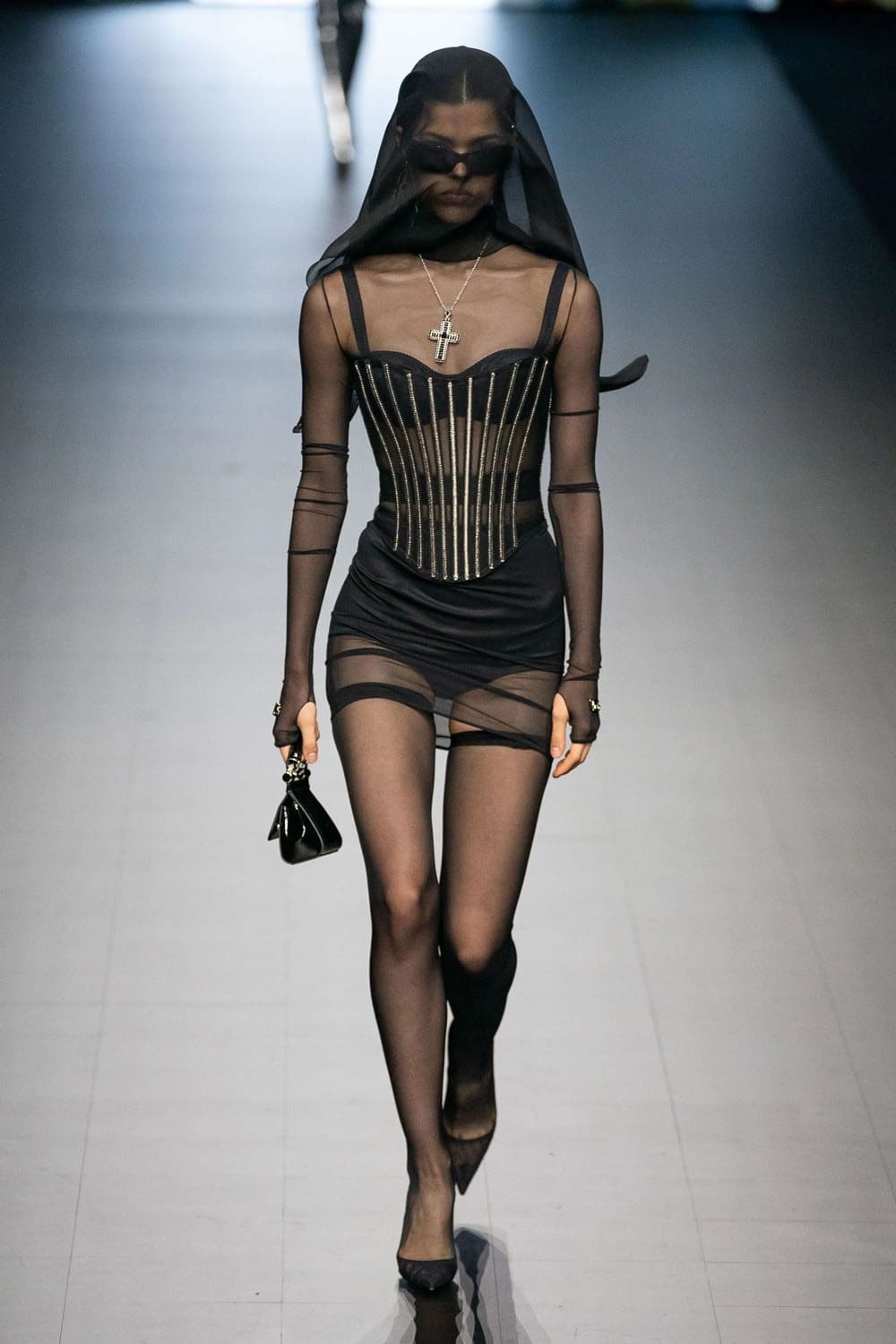 Dolce Gabbana Mulheres Primavera Verão 2023 Runway revista