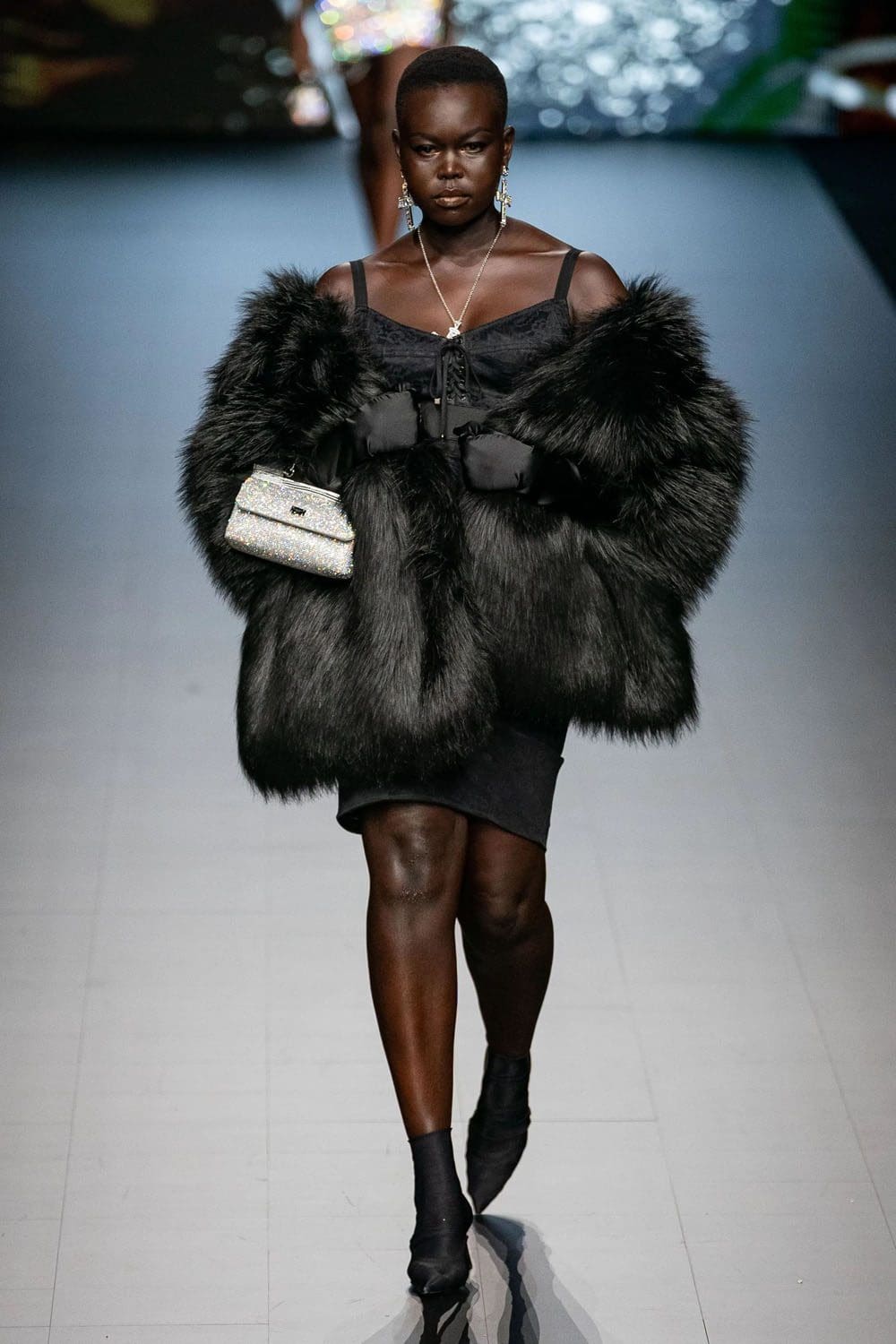 Dolce Gabbana Mulheres Primavera Verão 2023 Runway revista