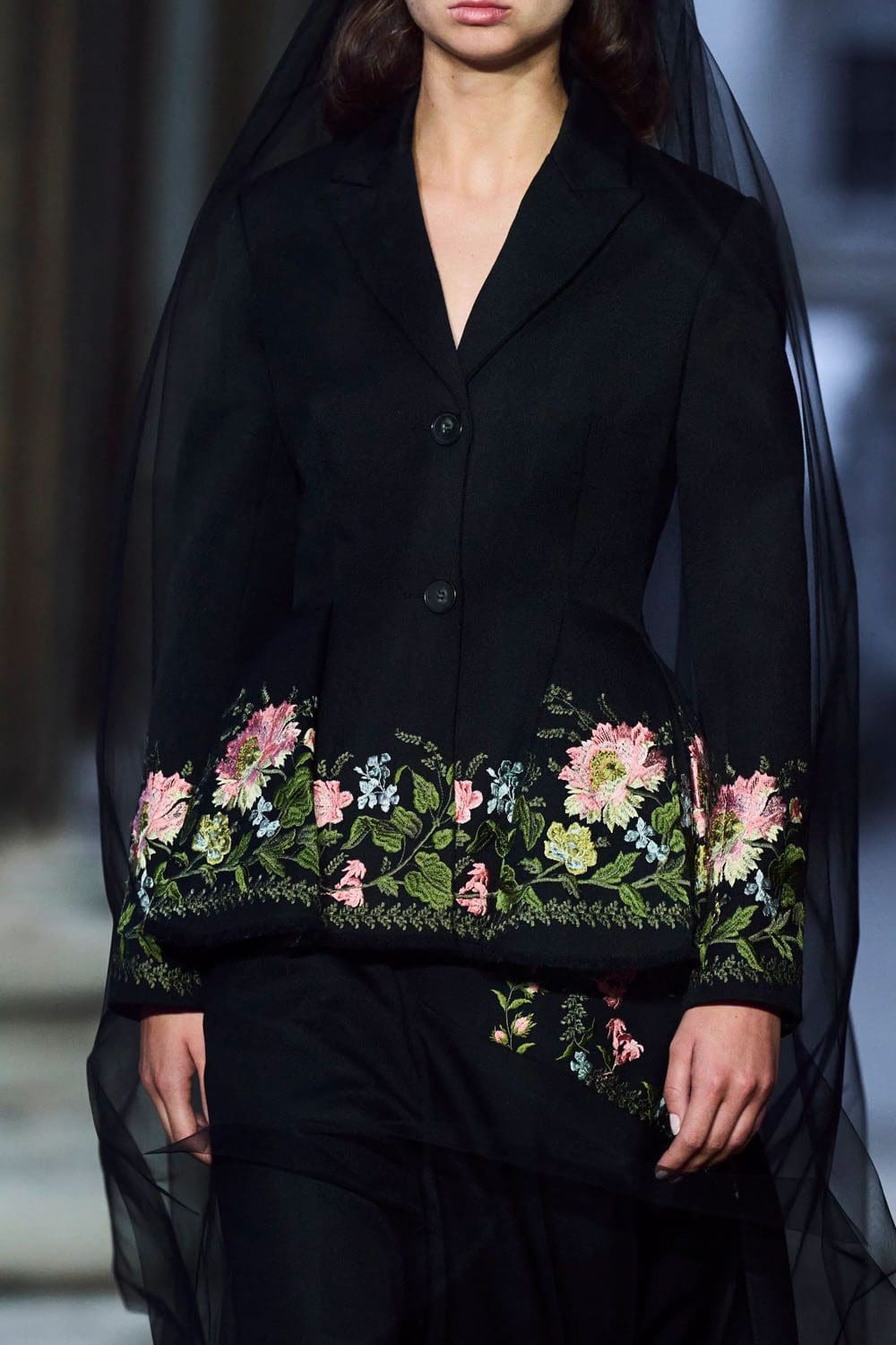 Erdem 春夏 2023 伦敦 Runway 杂志