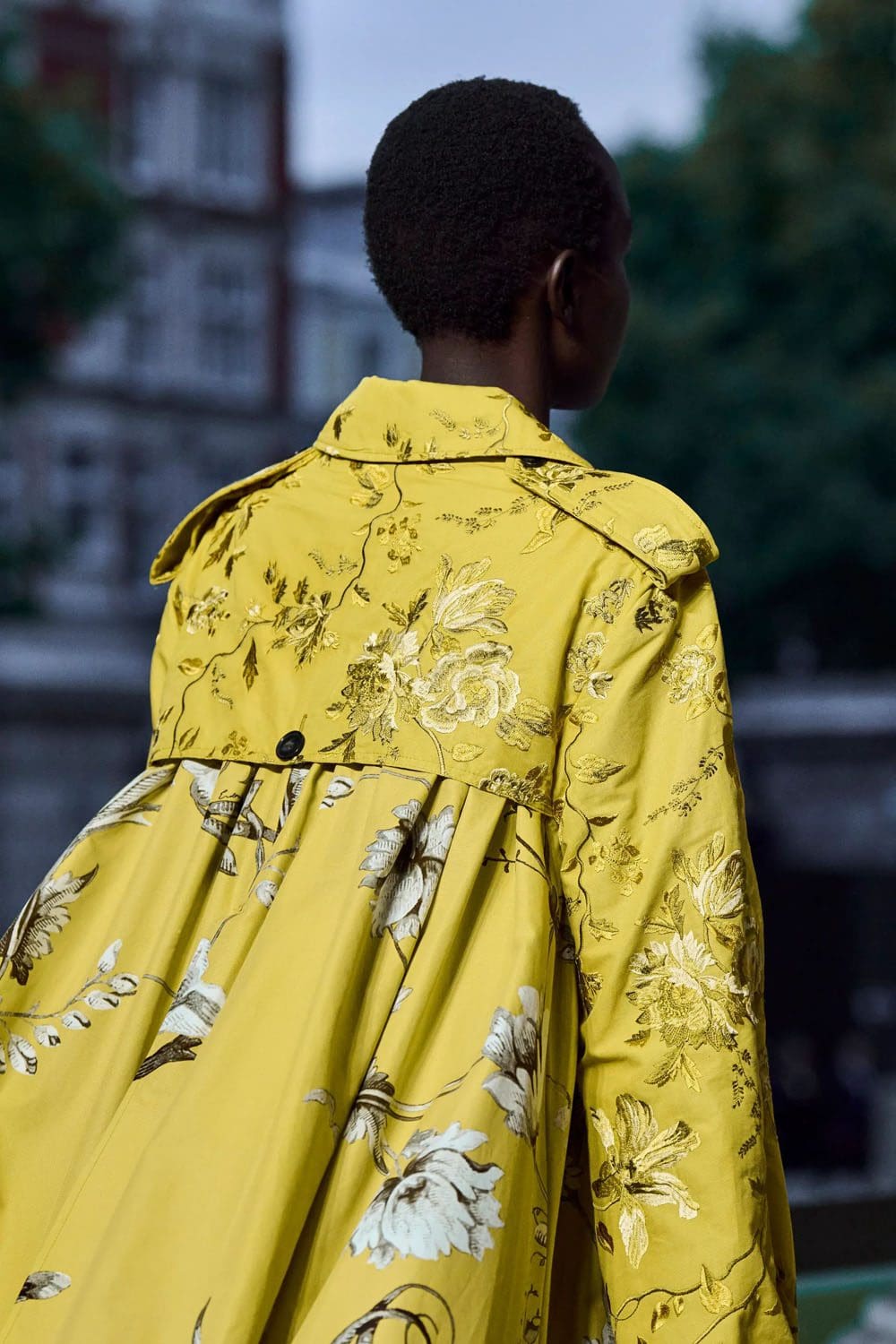 Erdem 春夏 2023 伦敦 Runway 杂志
