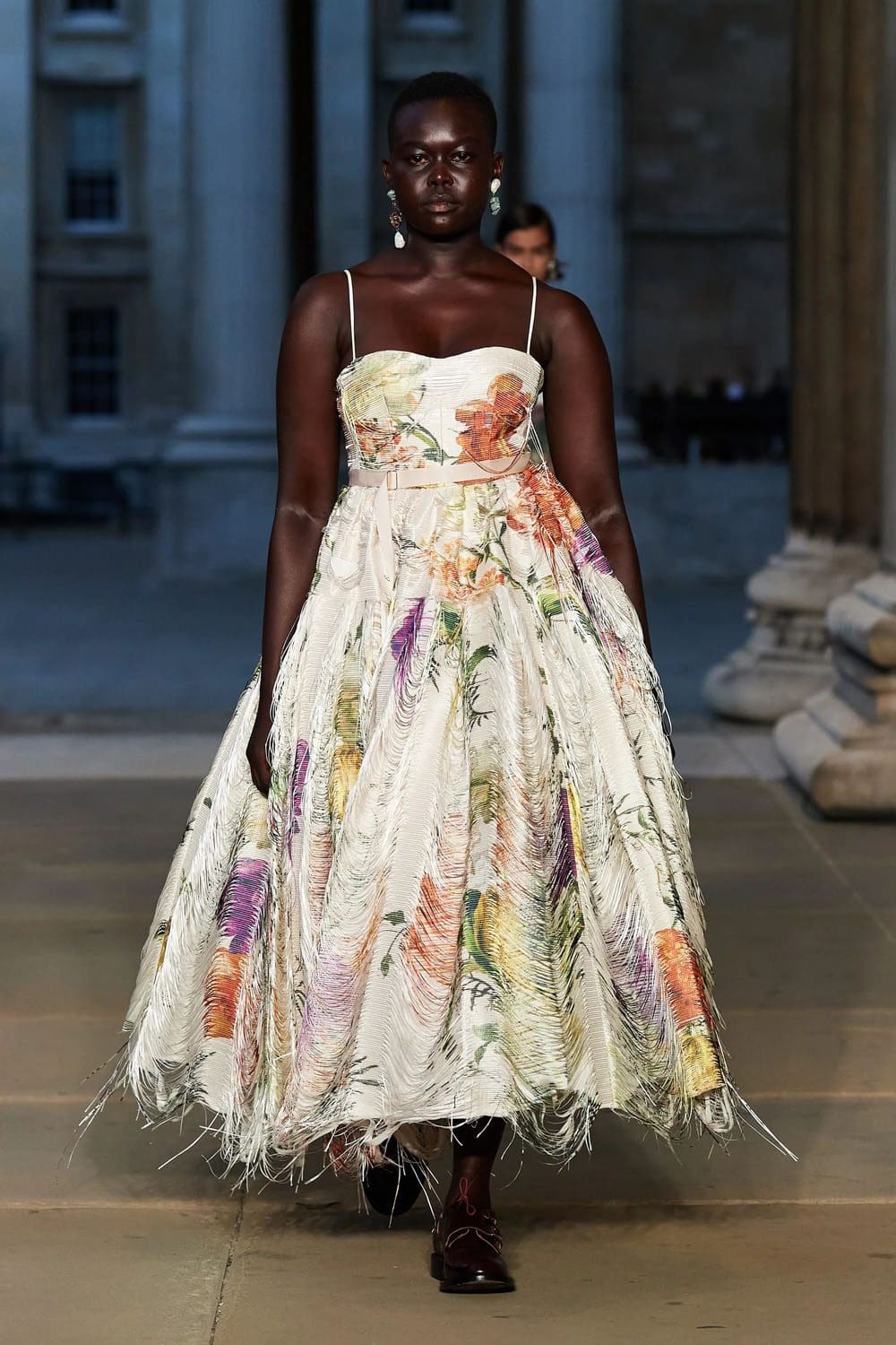 Erdem 春夏 2023 伦敦 Runway 杂志