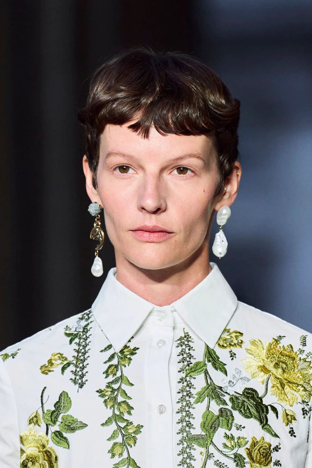 Erdem 春夏 2023 伦敦 Runway 杂志