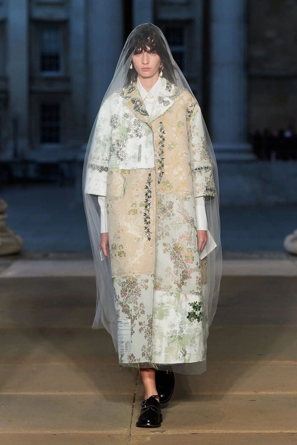 Erdem 春夏 2023 伦敦 Runway 杂志