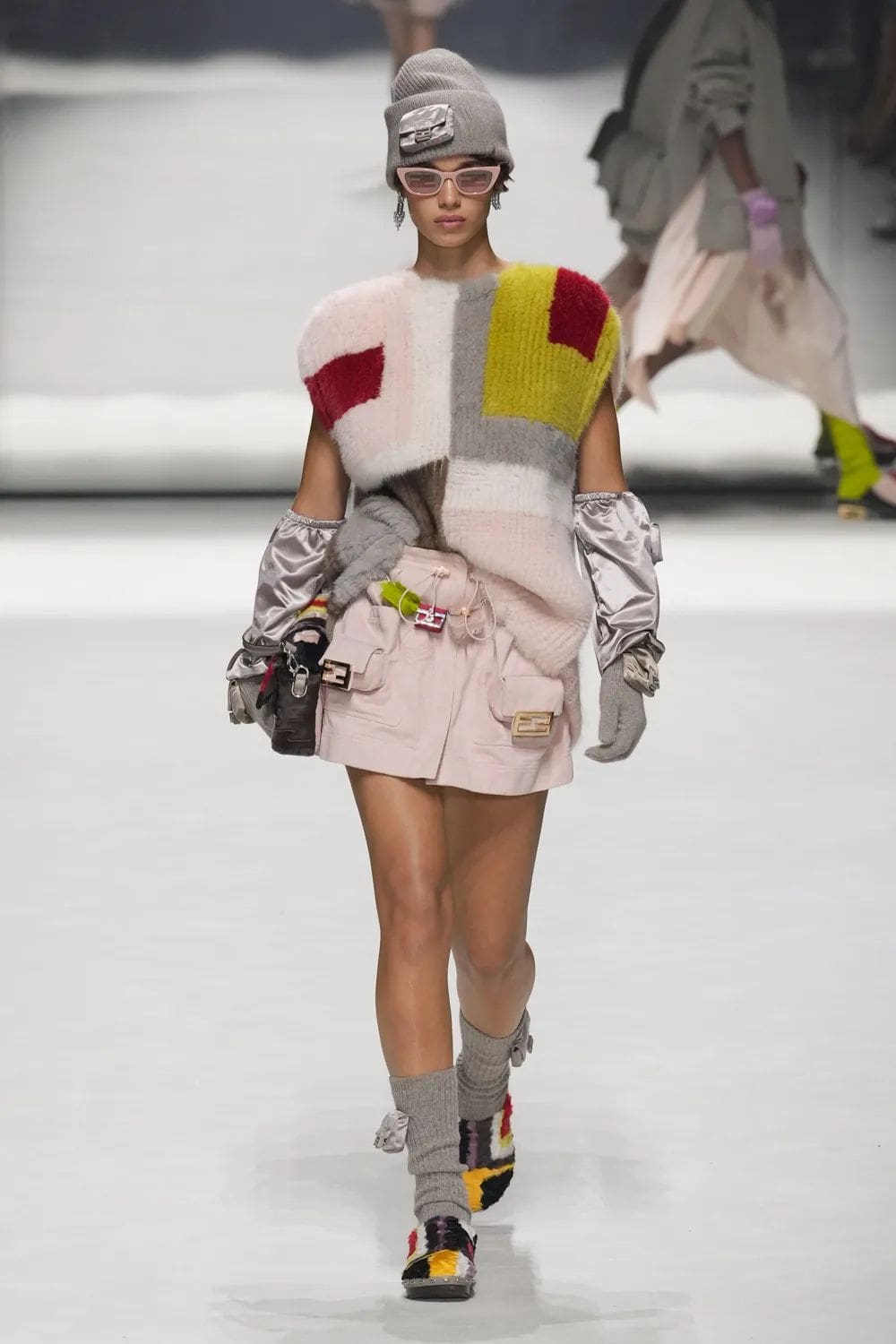 Fendi Resort 2023 - 25 anni Fendi Baguette New York Runway Magazine