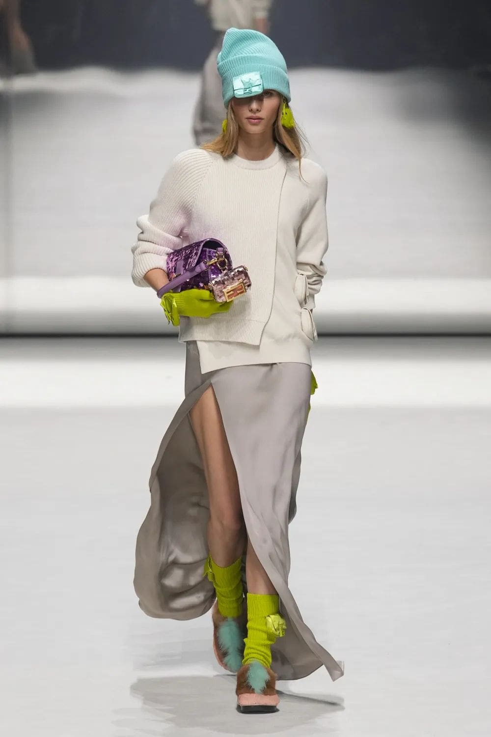 Fendi Resort 2023 - 25 anni Fendi Baguette New York Runway Magazine