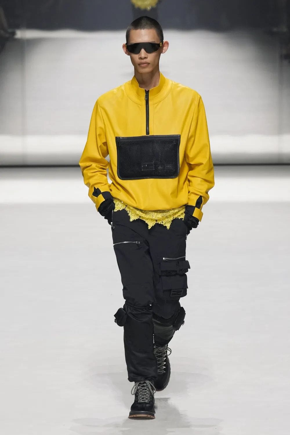 Fendi Resort 2023 - 25 anni Fendi Baguette New York Runway Magazine