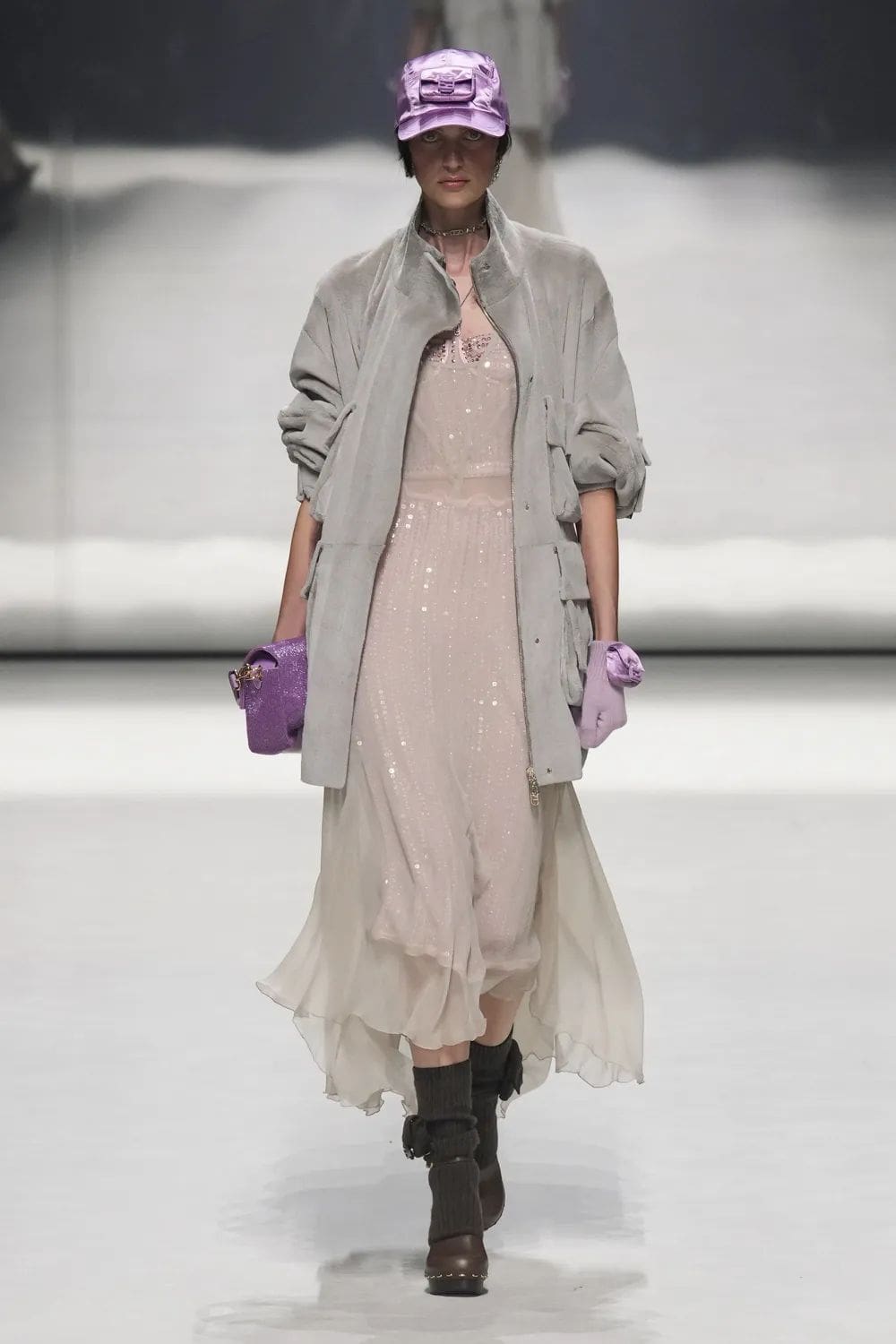 Fendi Resort 2023 - 25 anni Fendi Baguette New York Runway Magazine