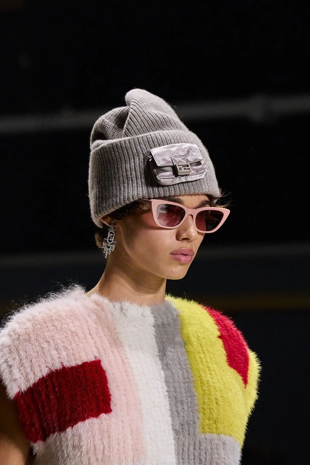 芬迪春季 2023 - Fendi Baguette New York 25 周年 详情 Runway 杂志