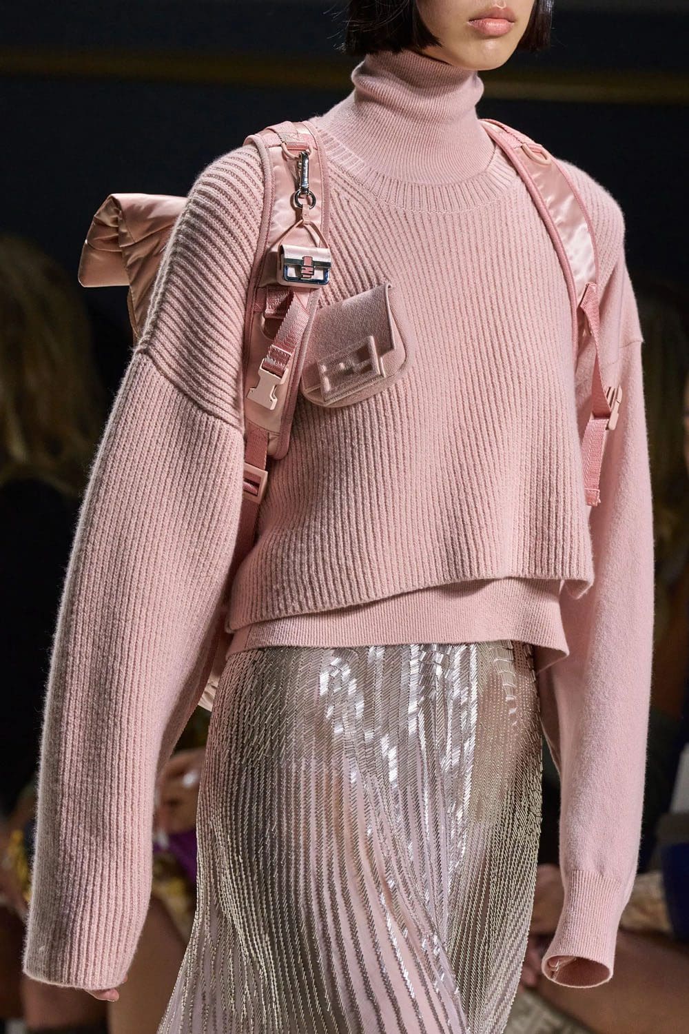 芬迪春季 2023 - Fendi Baguette New York 25 周年 详情 Runway 杂志