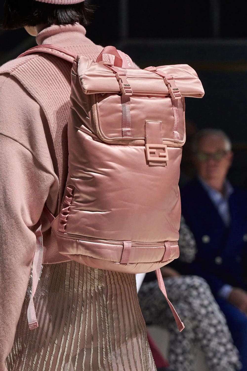 芬迪春季 2023 - Fendi Baguette New York 25 周年 详情 Runway 杂志