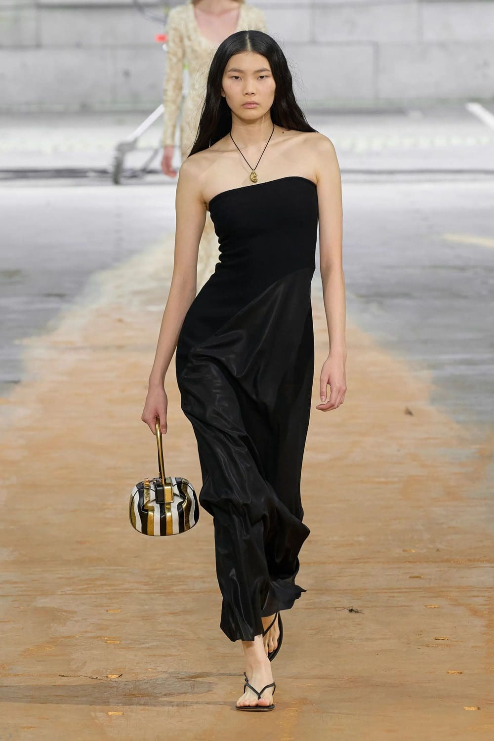 Gabriela Hearst Primavera Verano 2023 New York Runway Revistas