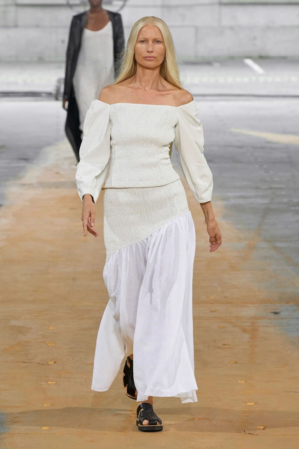 Gabriela Hearst Primavera Verano 2023 New York Runway Revistas