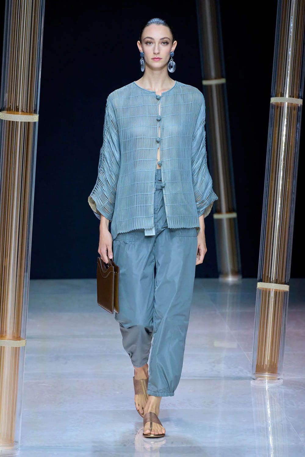 Giorgio Armani Primavera Verano 2023 Runway Revistas