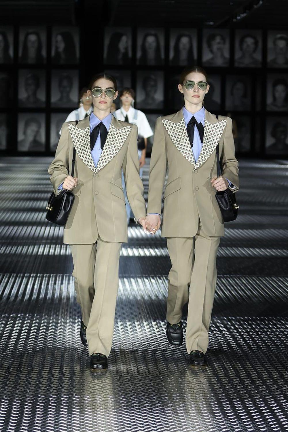 Gucci Primavera Verão 2023 Twinsburg Runway revista