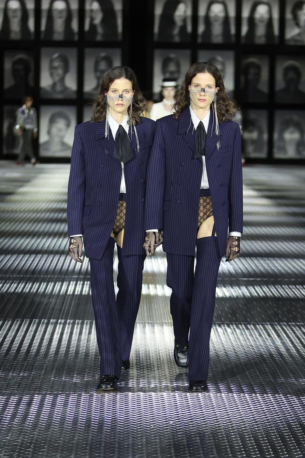 Gucci Primavera Verão 2023 Twinsburg Runway revista