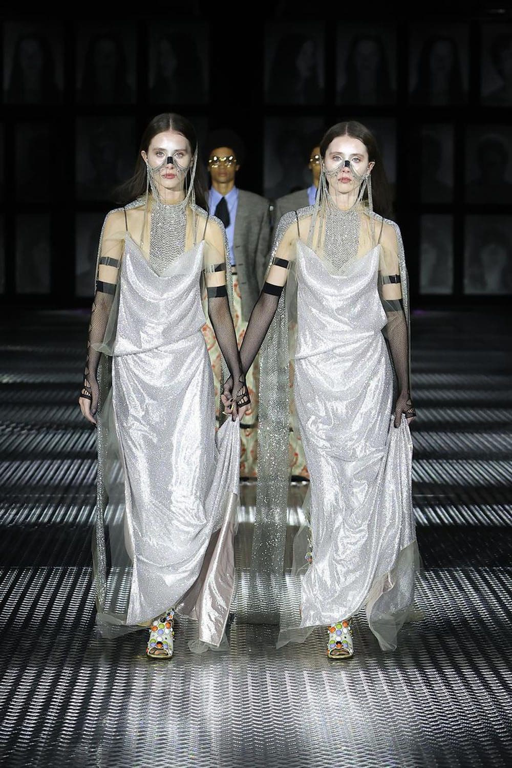 Gucci Primavera Verão 2023 Twinsburg Runway revista