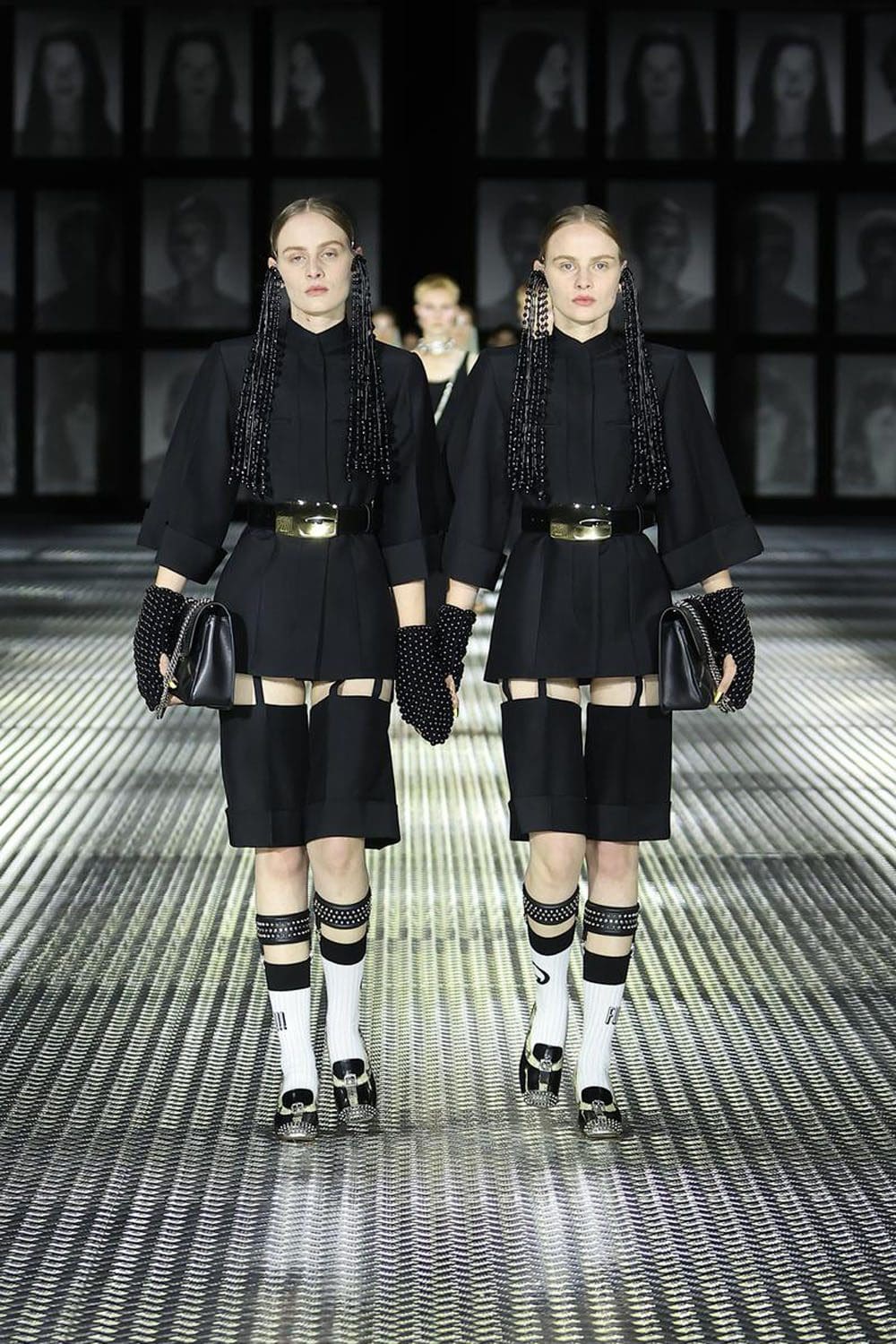 Gucci Primavera Verão 2023 Twinsburg Runway revista