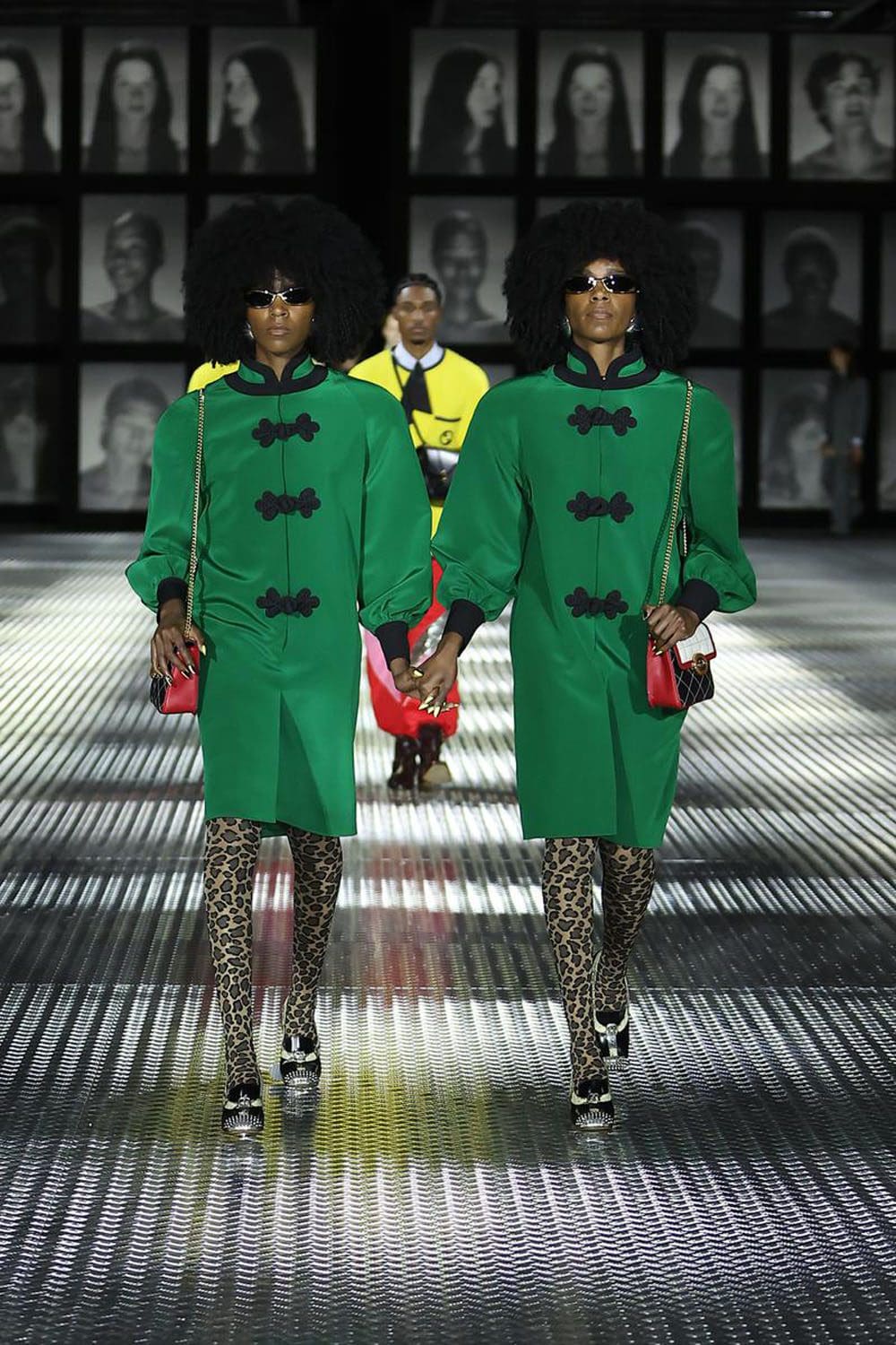 Gucci Primavera Verão 2023 Twinsburg Runway revista