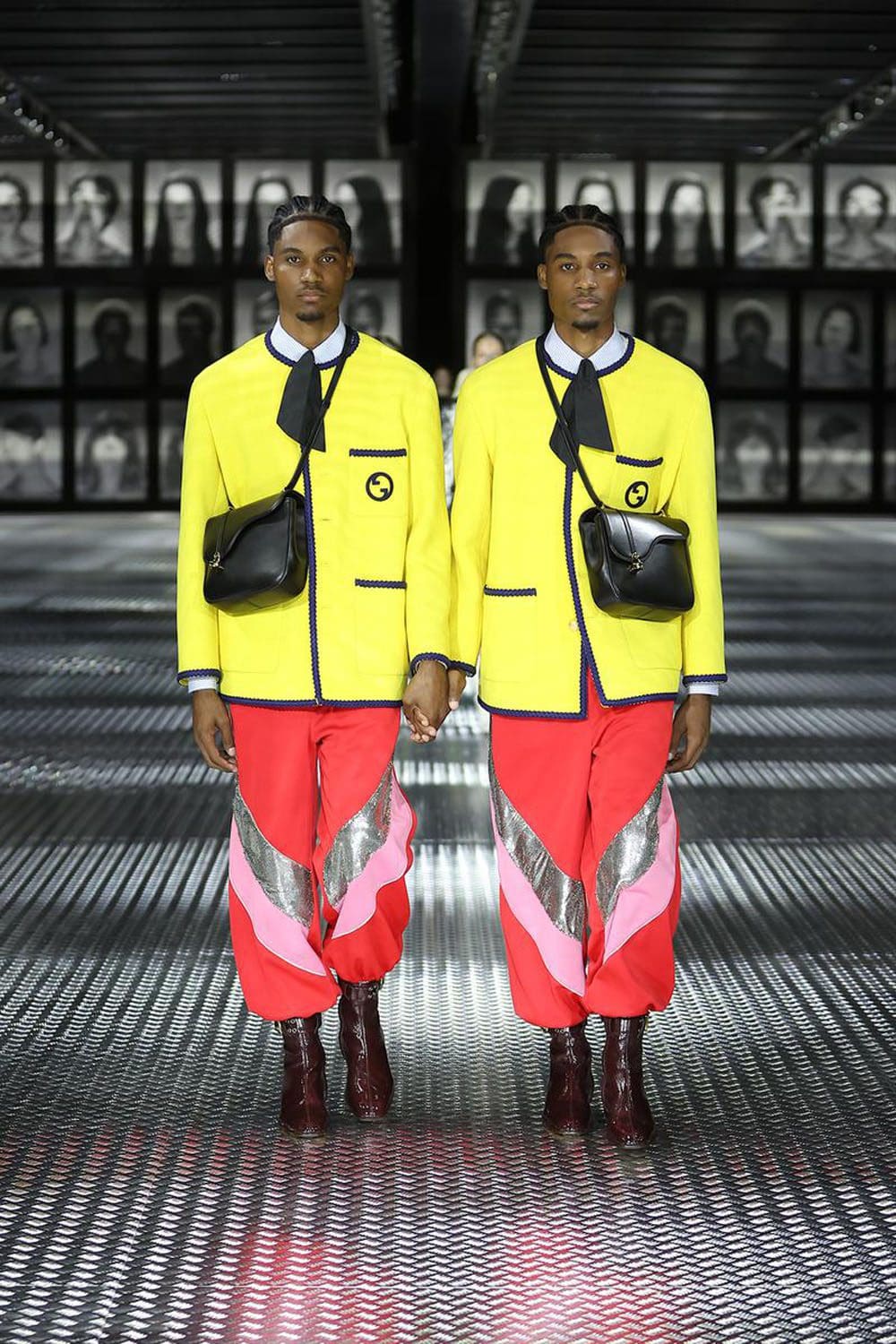 Gucci Primavera Verão 2023 Twinsburg Runway revista