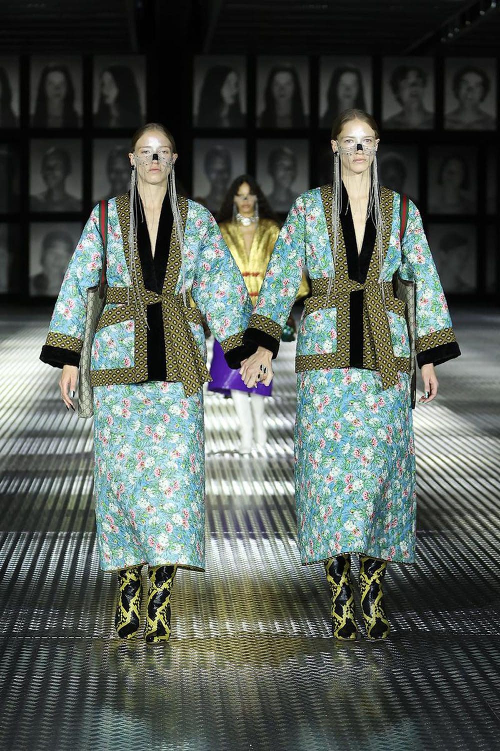 Gucci Primavera Verão 2023 Twinsburg Runway revista