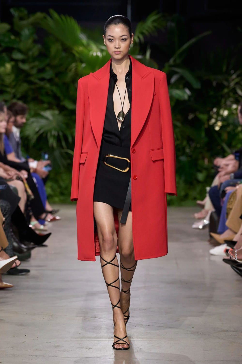 Michael Kors Frühling Sommer 2023 Berlin Runway Magazin