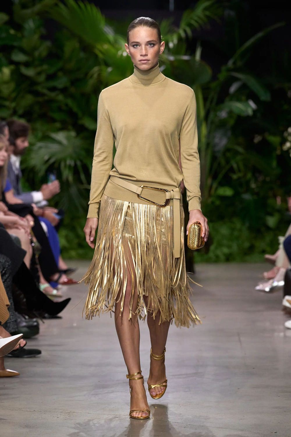 Michael Kors Frühling Sommer 2023 Berlin Runway Magazin