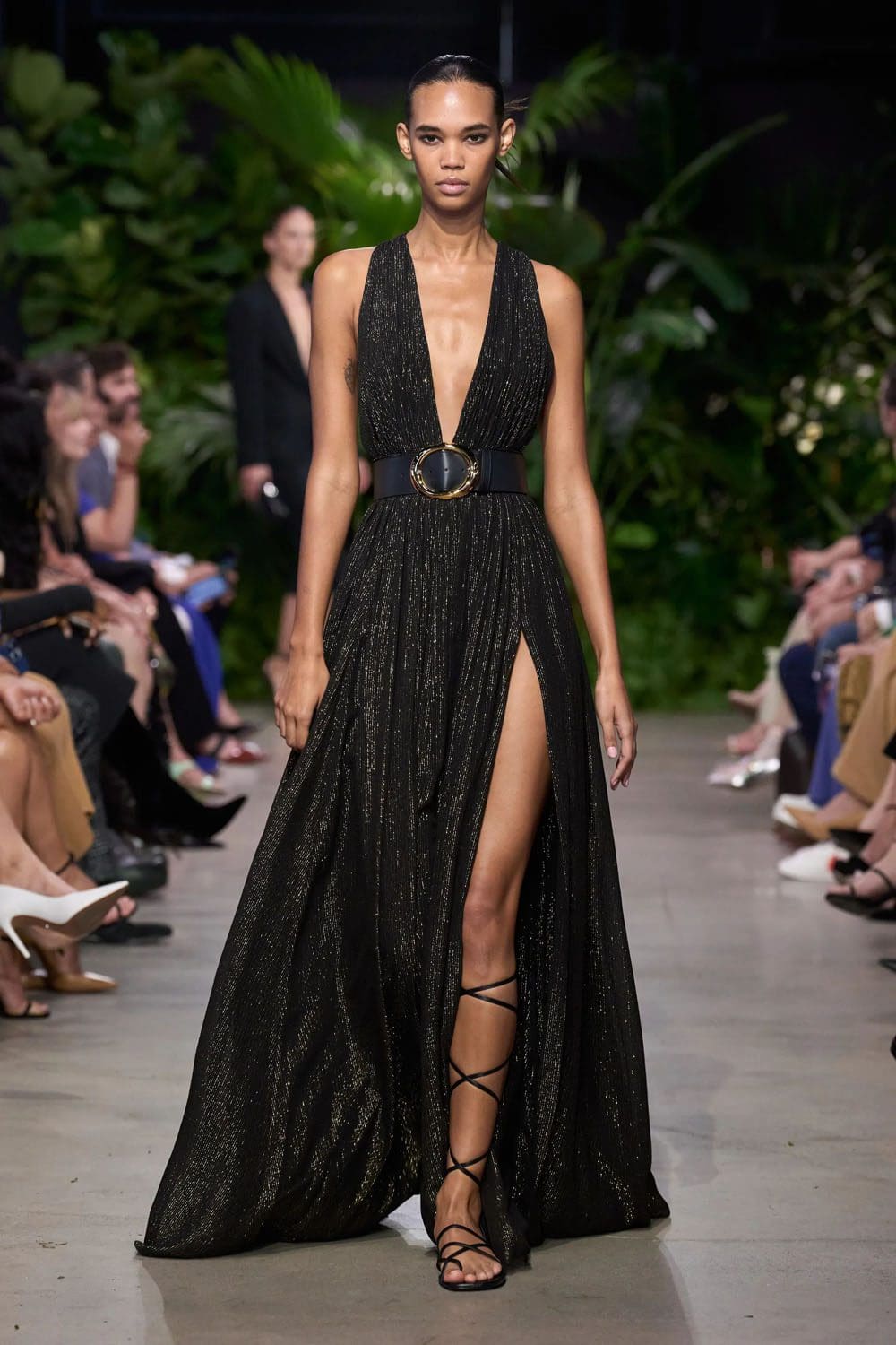 Michael Kors Frühling Sommer 2023 Berlin Runway Magazin