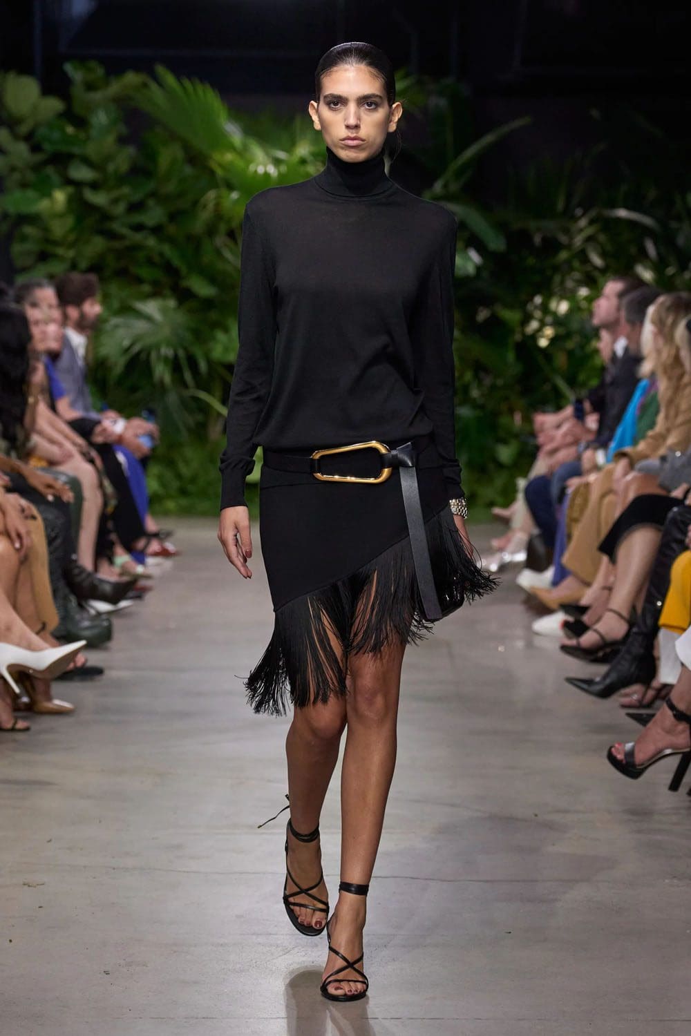 Michael Kors Frühling Sommer 2023 Berlin Runway Magazin