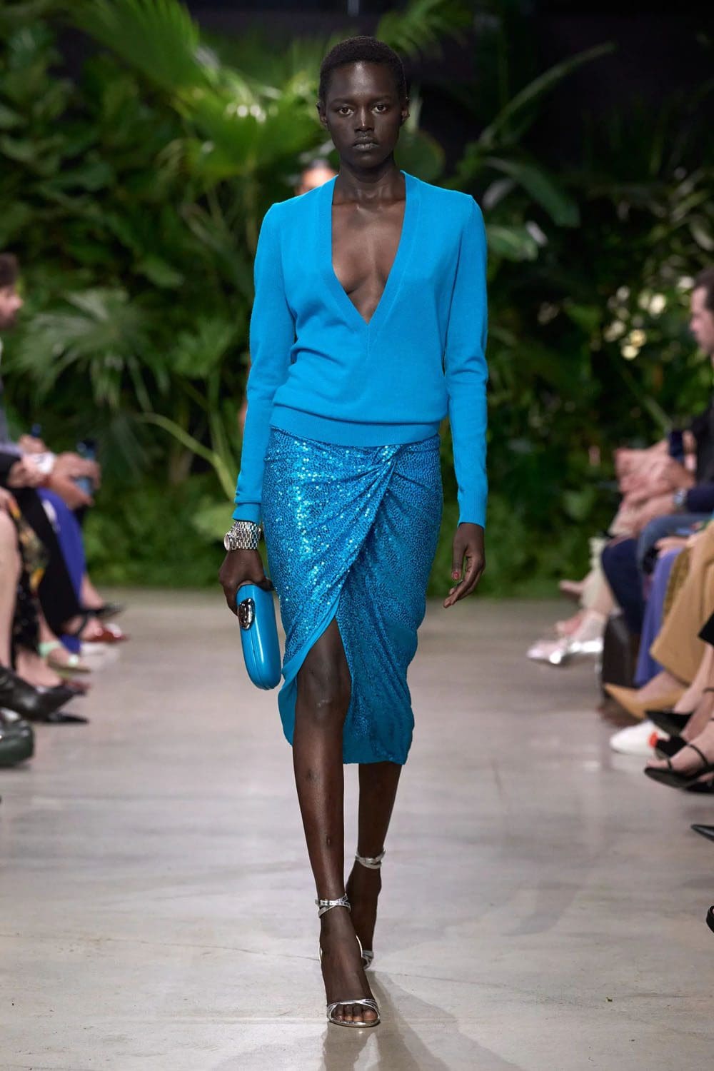 Michael Kors Frühling Sommer 2023 Berlin Runway Magazin