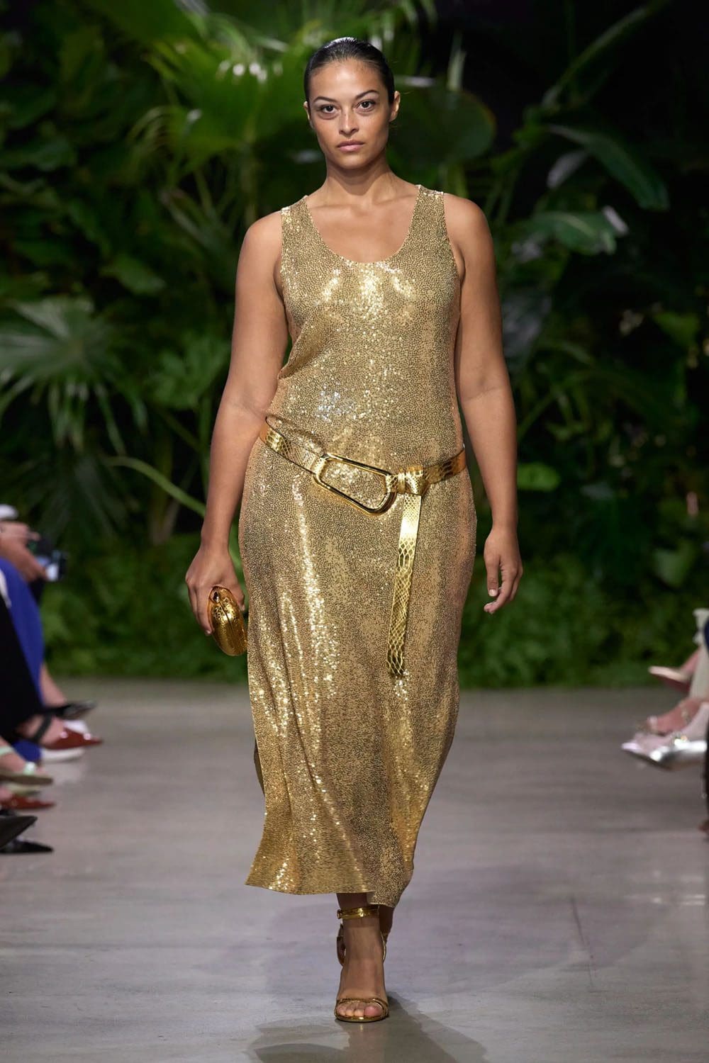 Michael Kors Frühling Sommer 2023 Berlin Runway Magazin