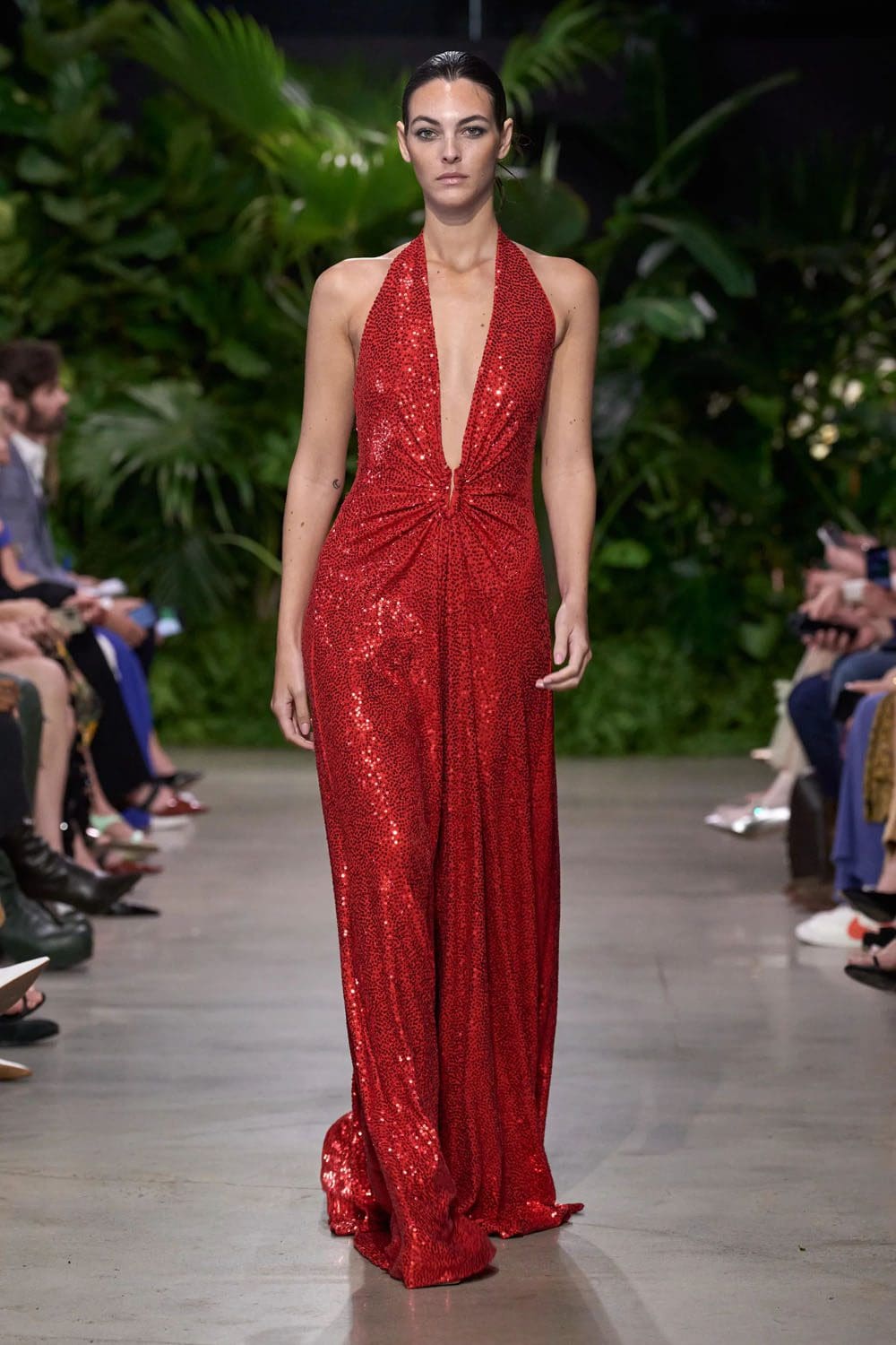Michael Kors Frühling Sommer 2023 Berlin Runway Magazin