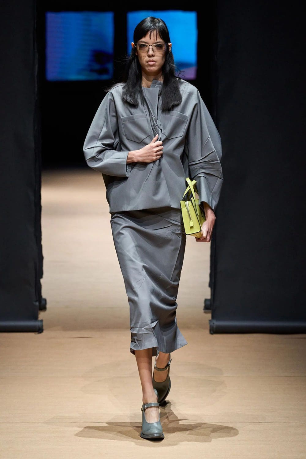 Prada Primavera Verão 2023 Milan Runway revista