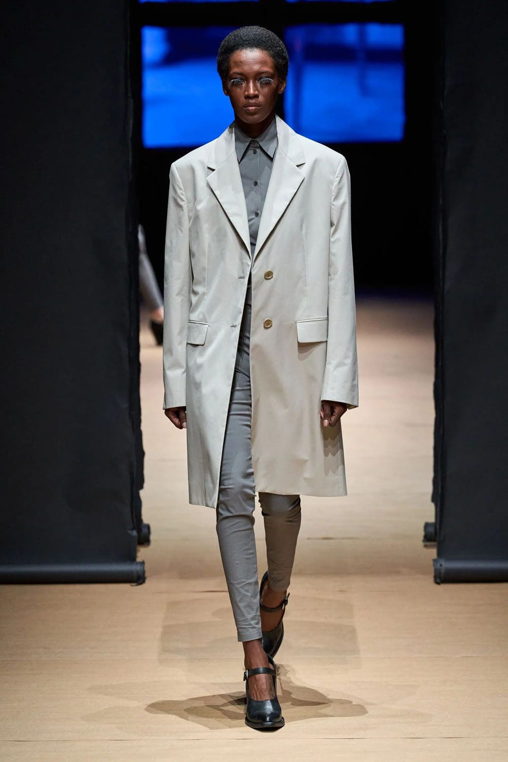 Prada Primavera Verão 2023 Milan Runway revista