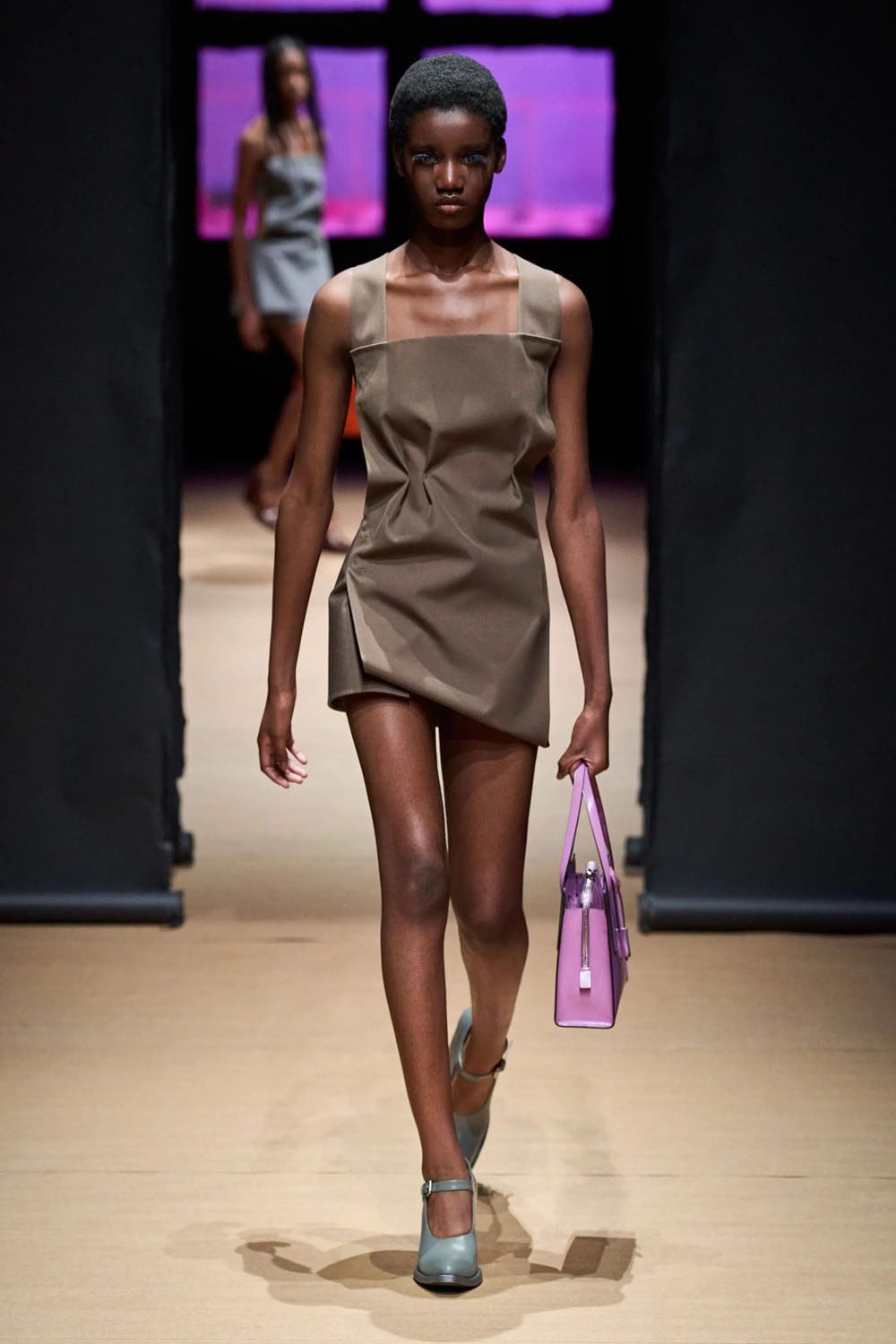 Prada Primavera Verão 2023 Milan Runway revista